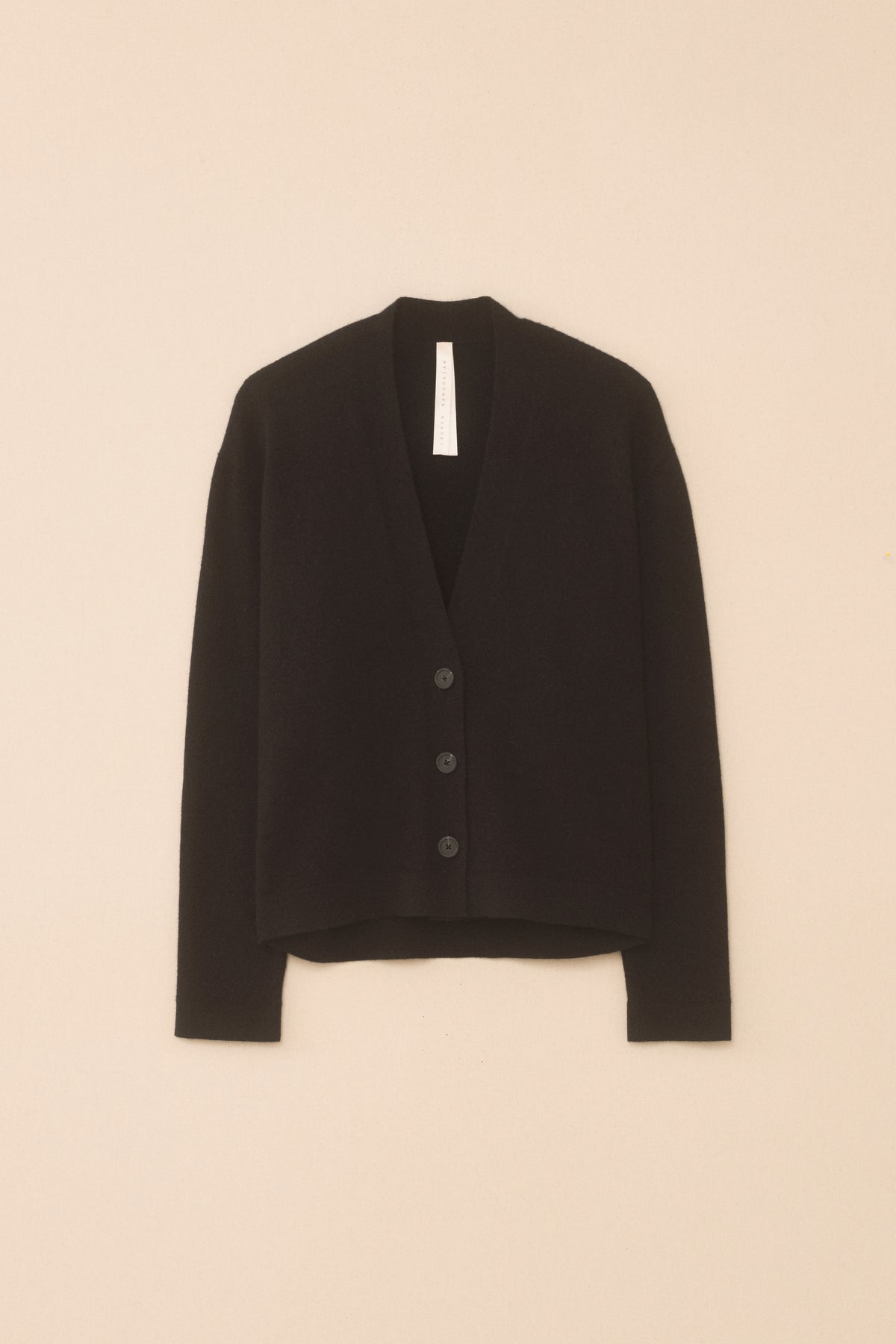 SOFT LOW BUTTON CARDIGAN