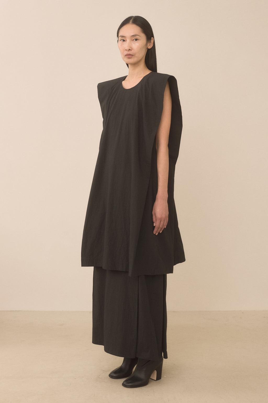 SHOULDER DRESS