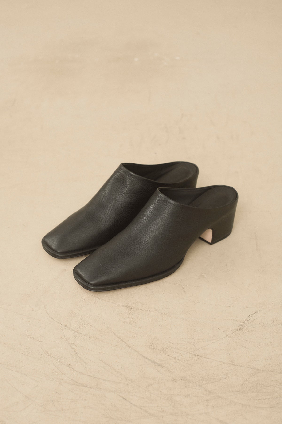 SQUARE ARCH MULE