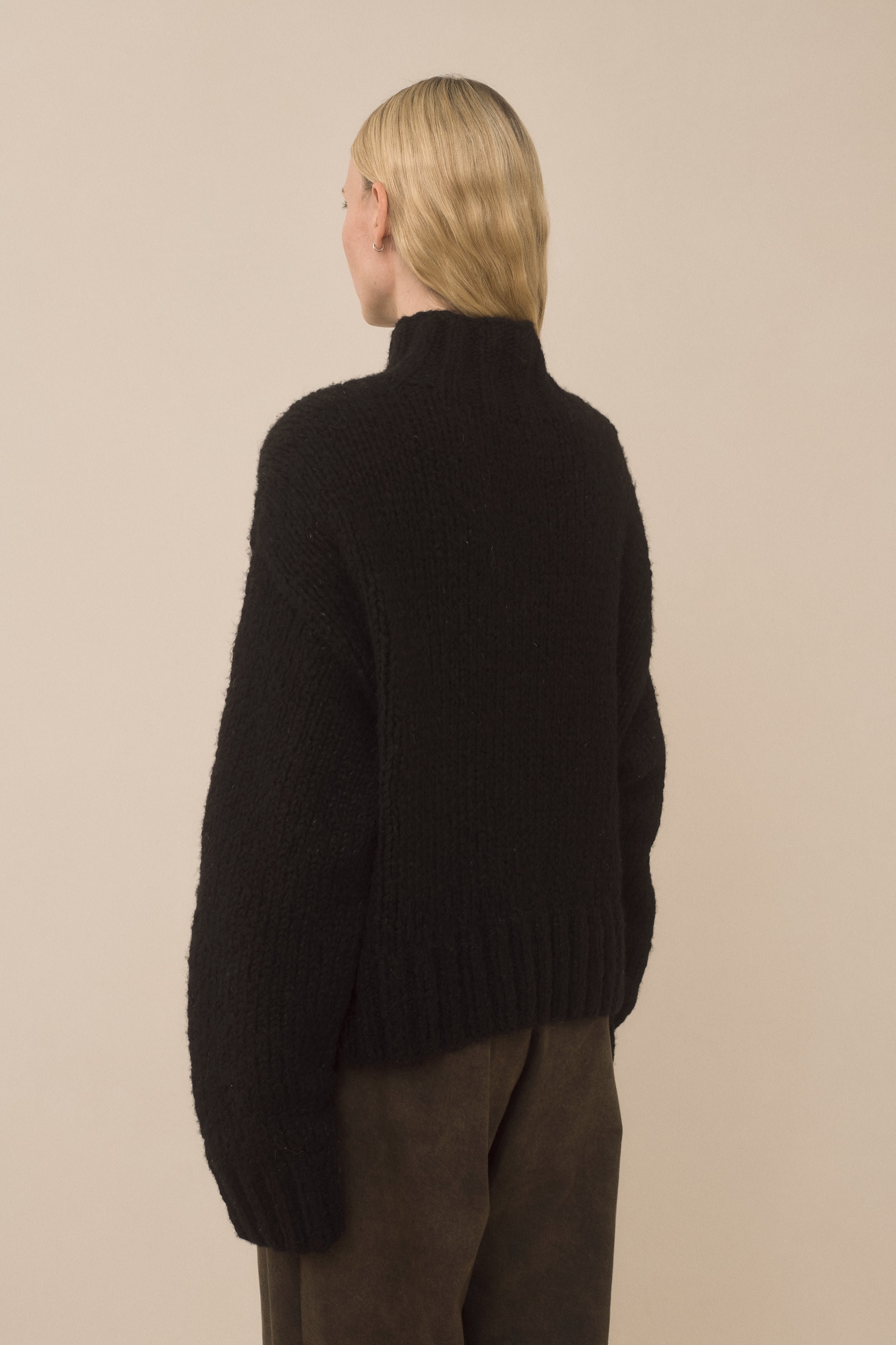 HANDKNIT MOCKNECK