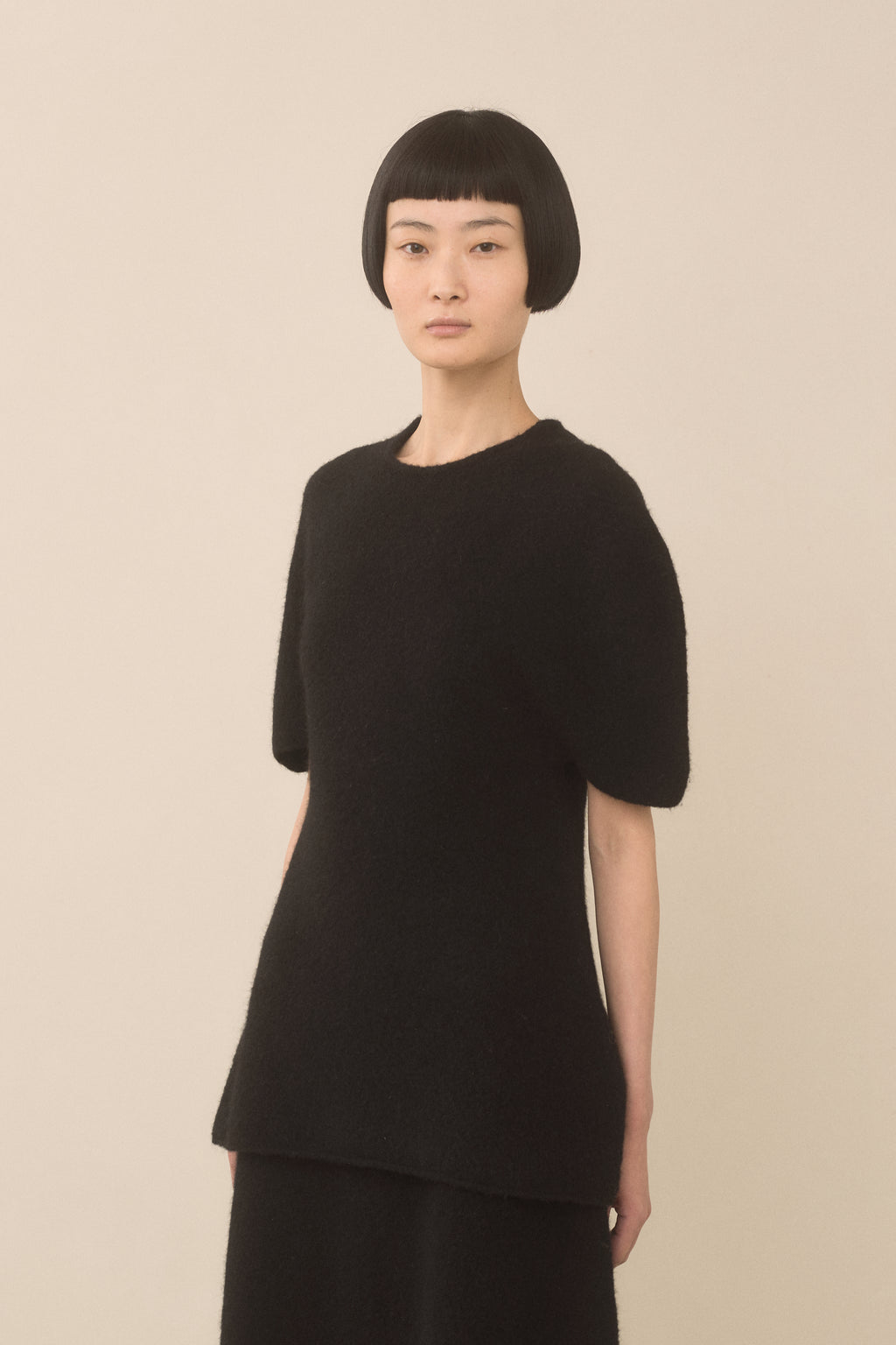 FELT CAPE CREWNECK