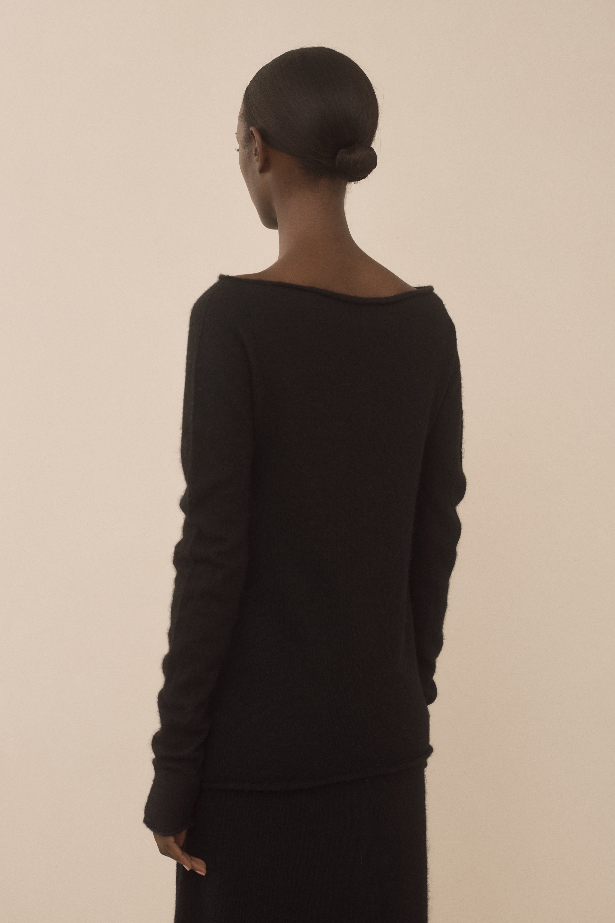 OFF SHOULDER TOP