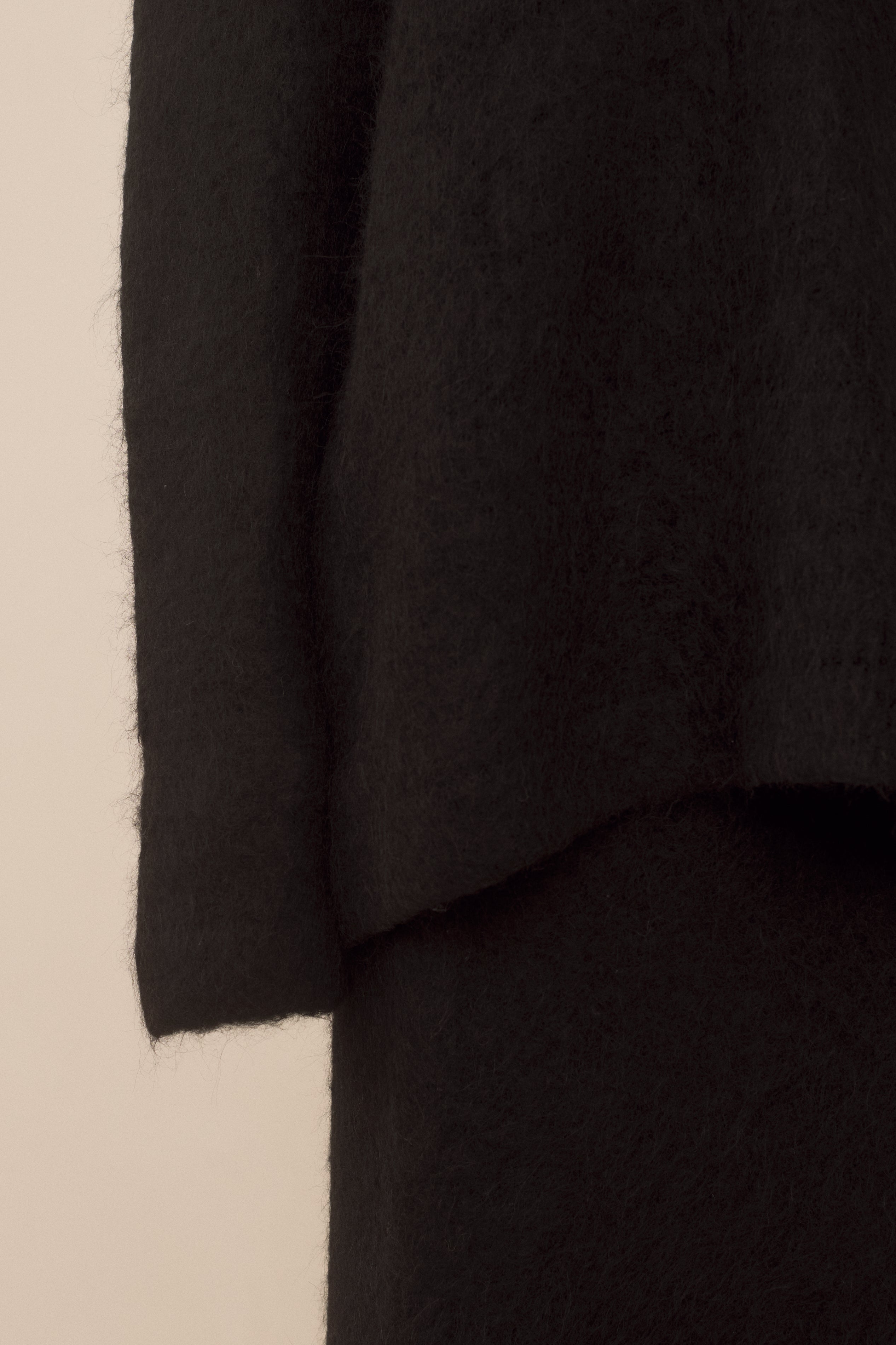 BRUSHED V NECK