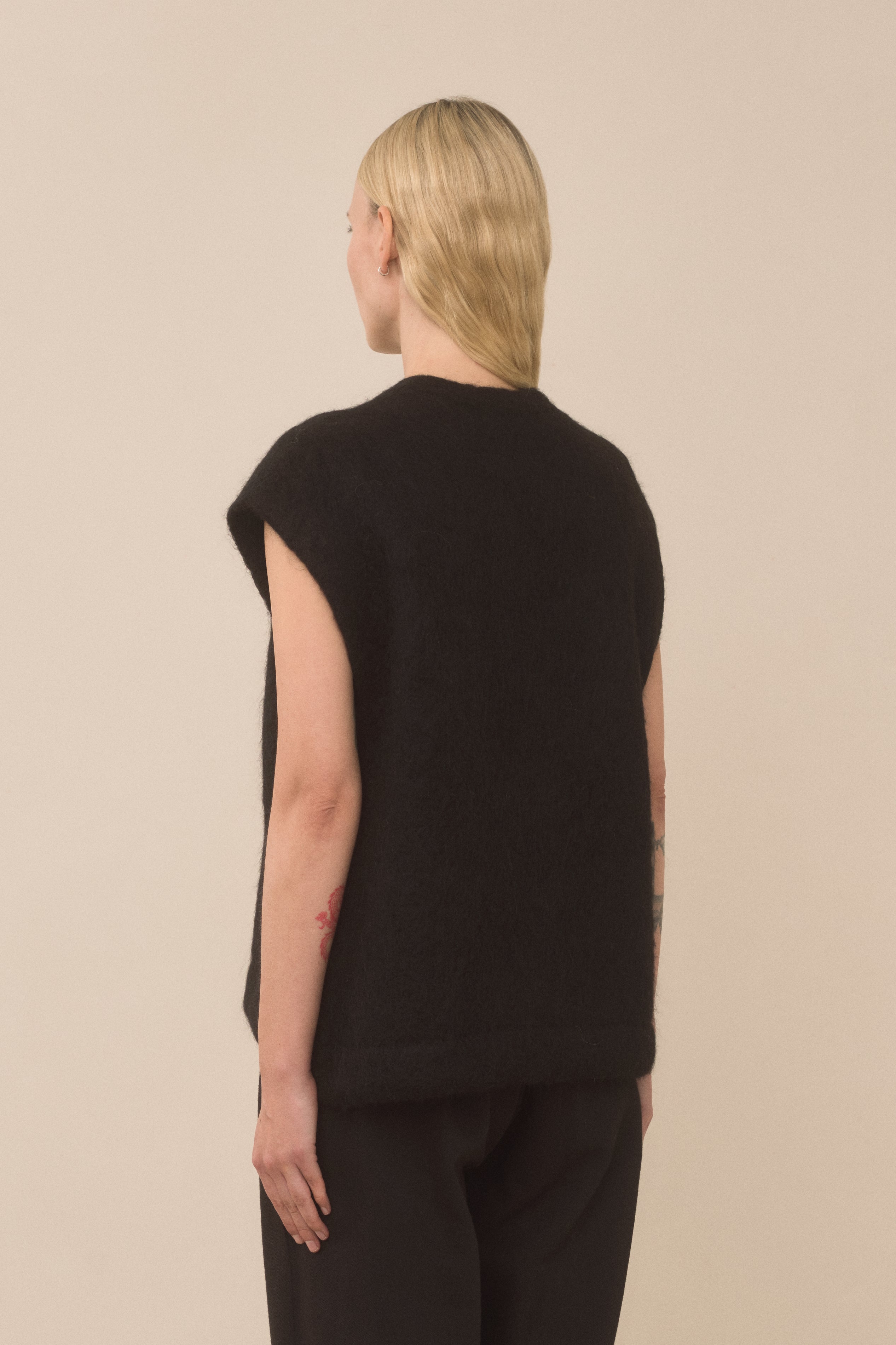 BRUSHED VEST
