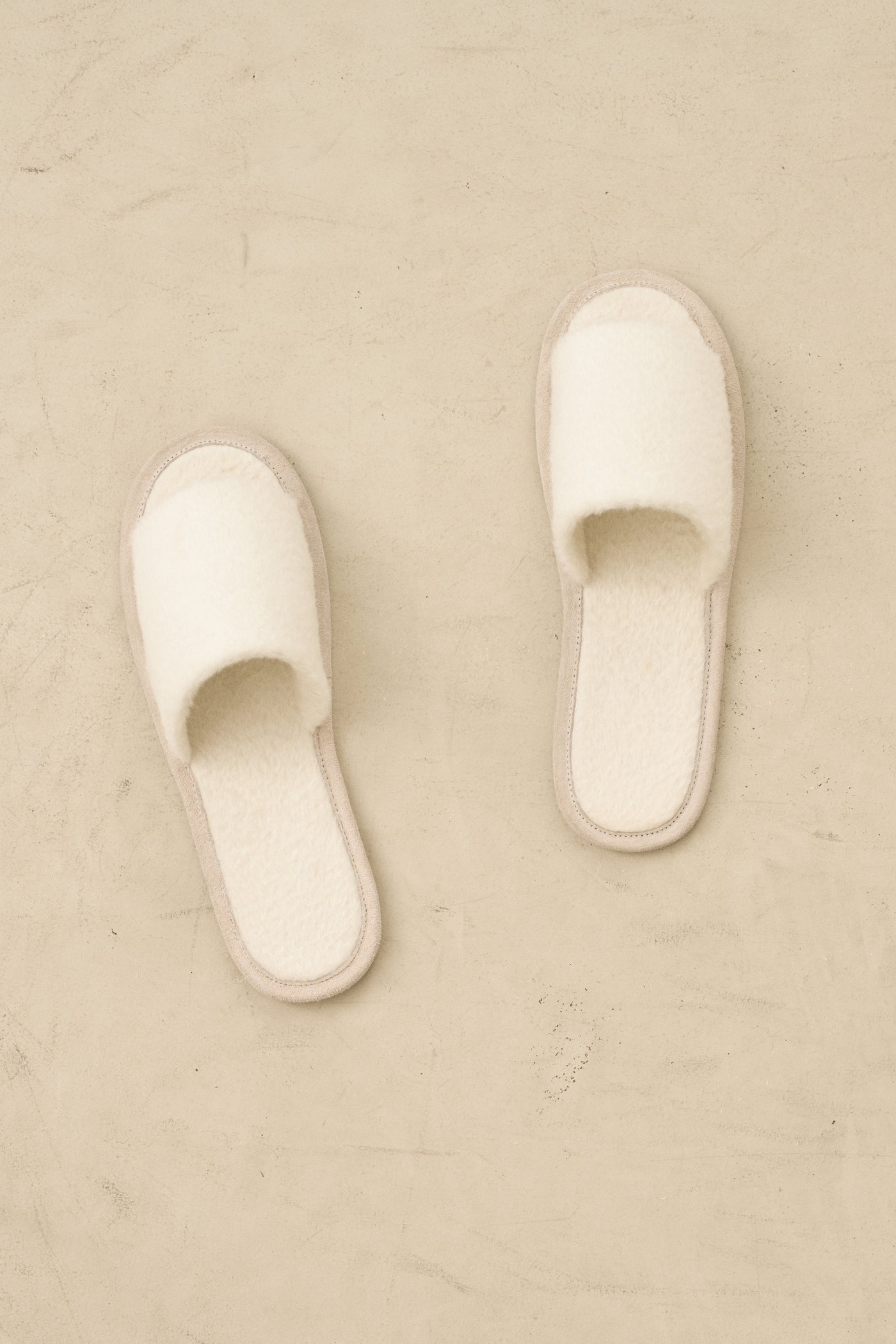 SURI BRUSHED SLIPPER