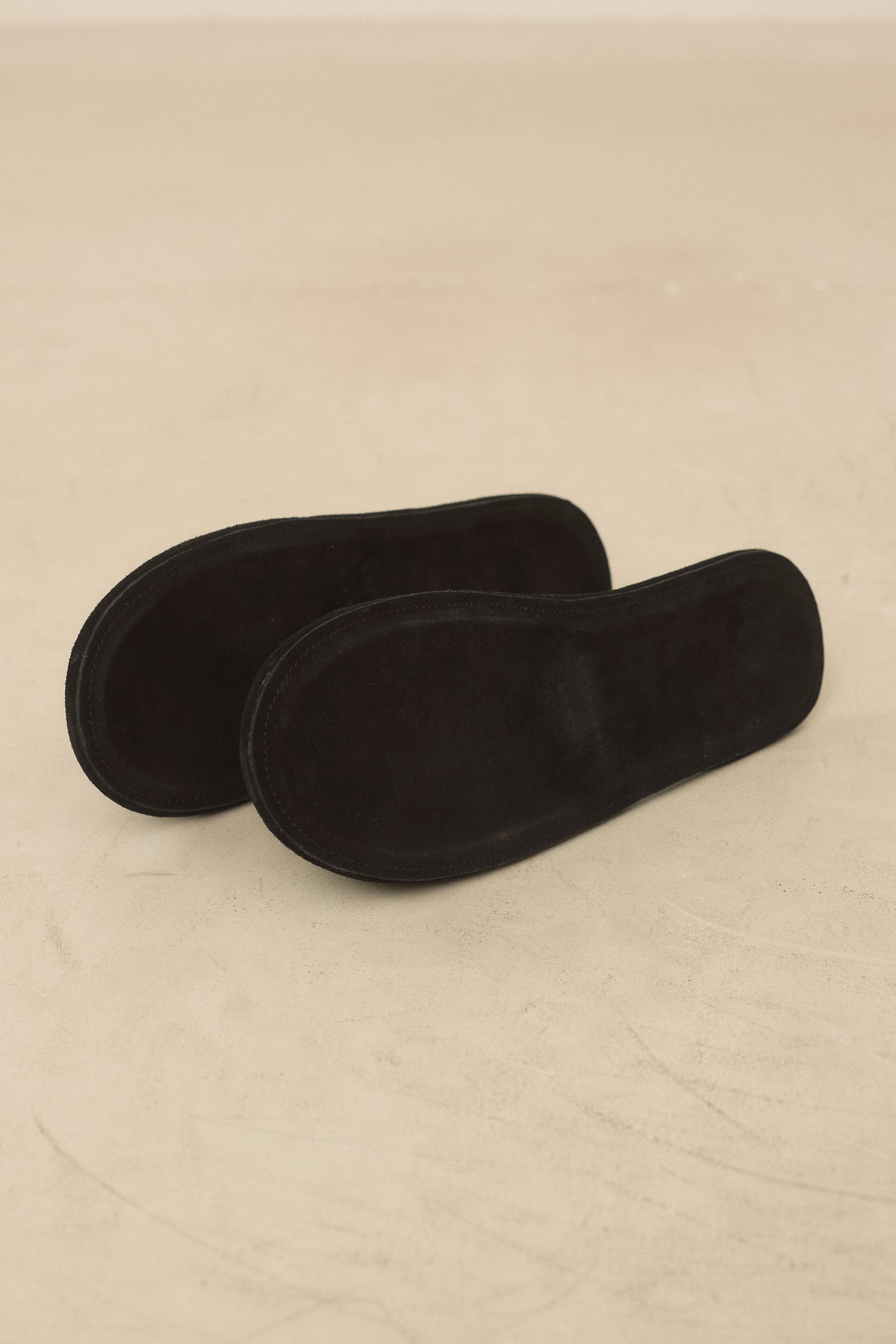 SURI BRUSHED SLIPPER