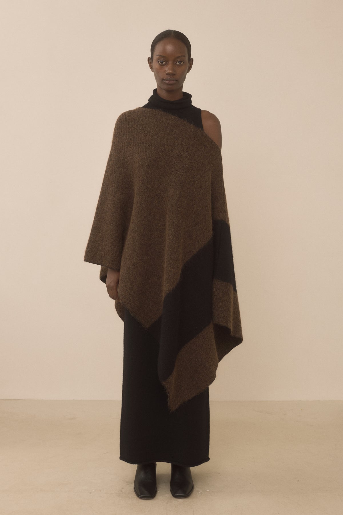BLOCK PONCHO