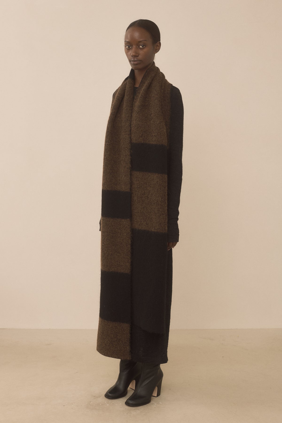 BLOCK SCARF