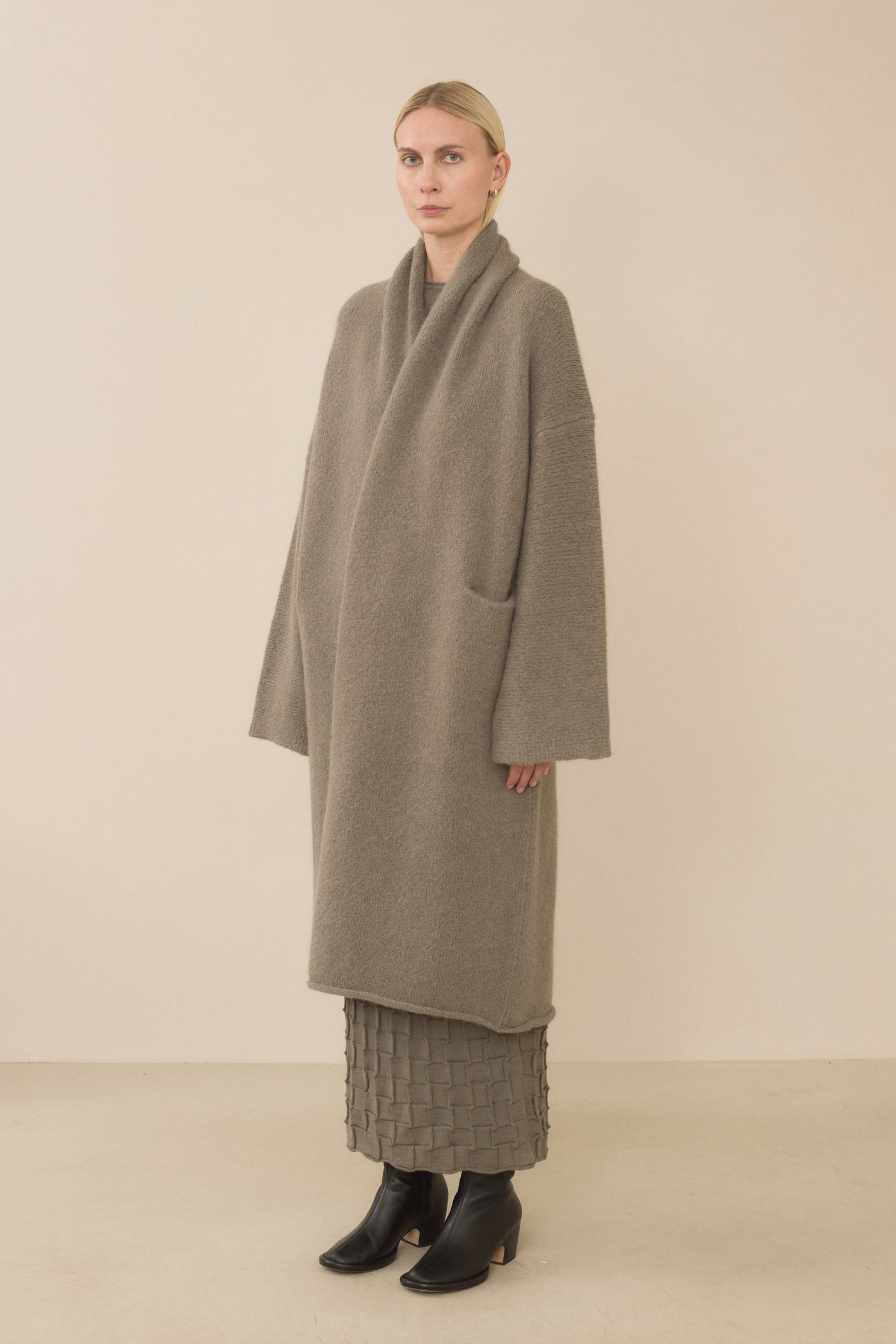 LONG SHAWL CARDIGAN