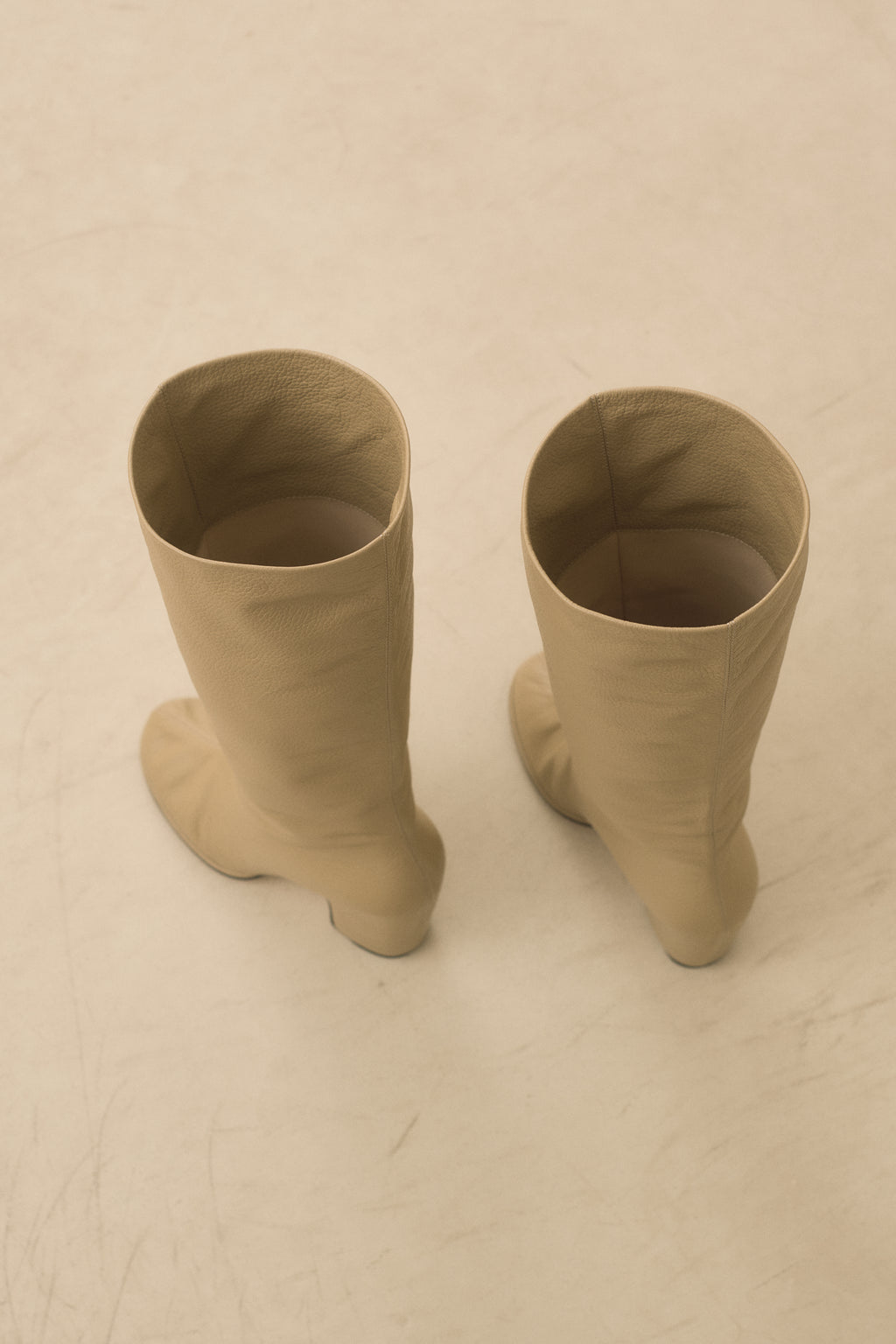 HIGH ARCH BOOT