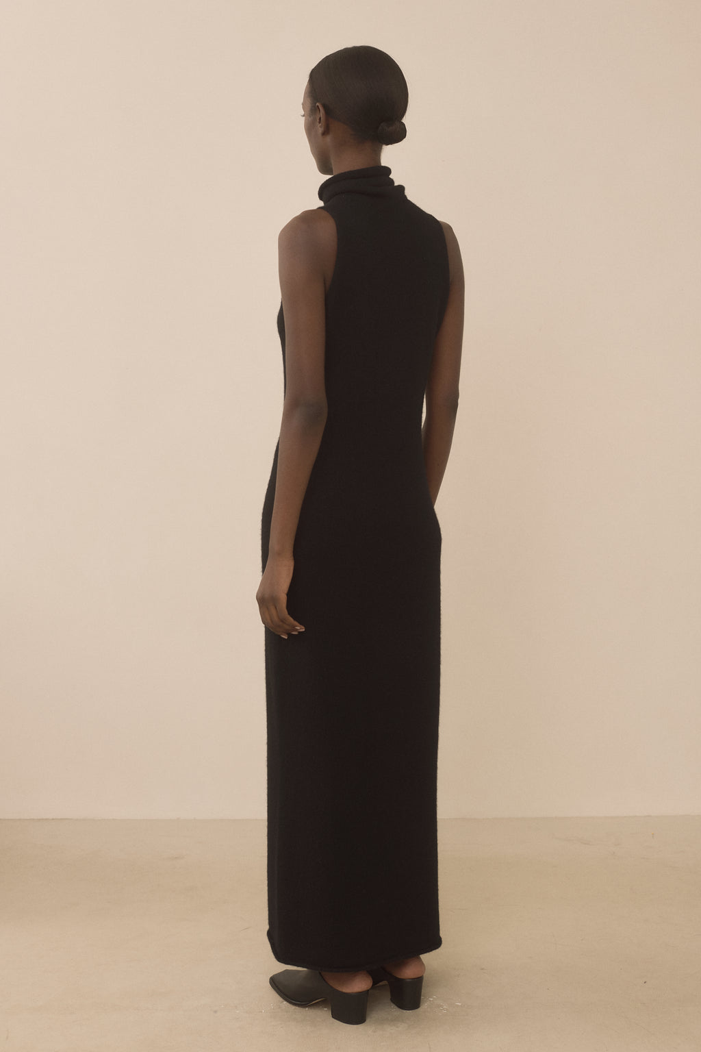 SOFT FUNNEL DRESS