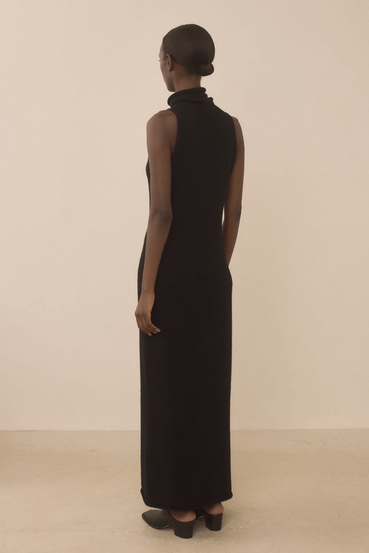 SOFT FUNNEL DRESS