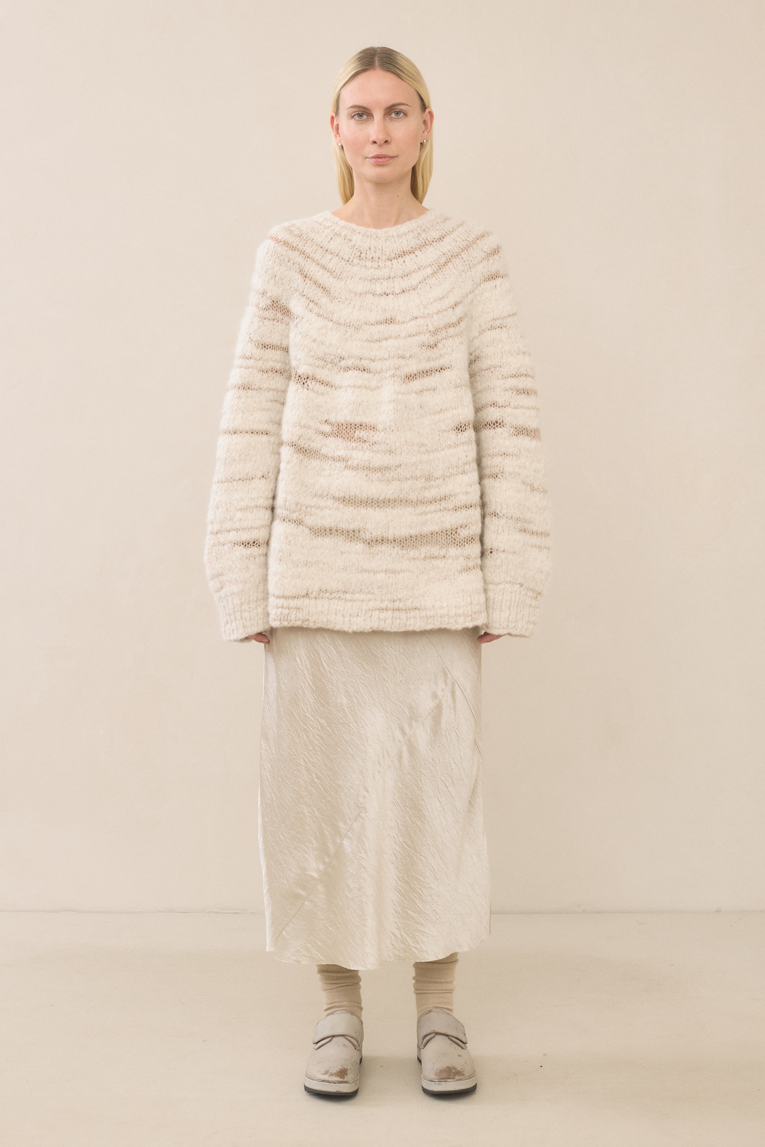 HANDKNIT THREADBARE PULLOVER