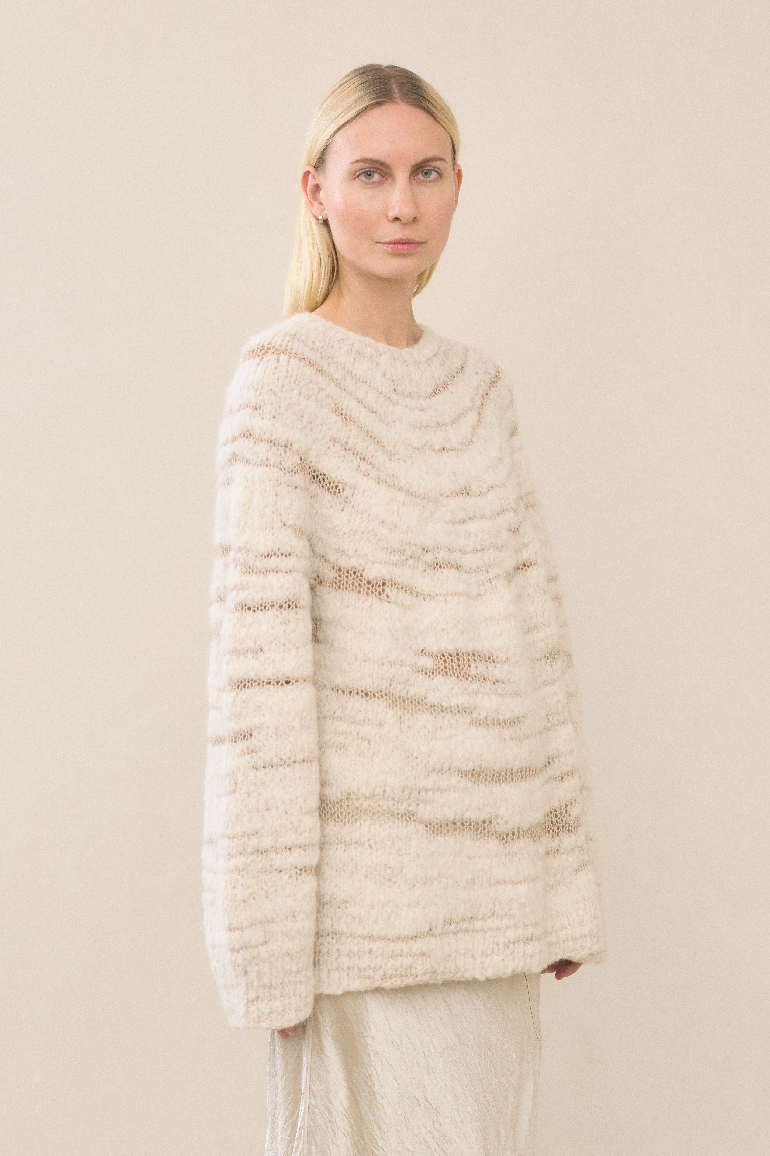 HANDKNIT THREADBARE PULLOVER