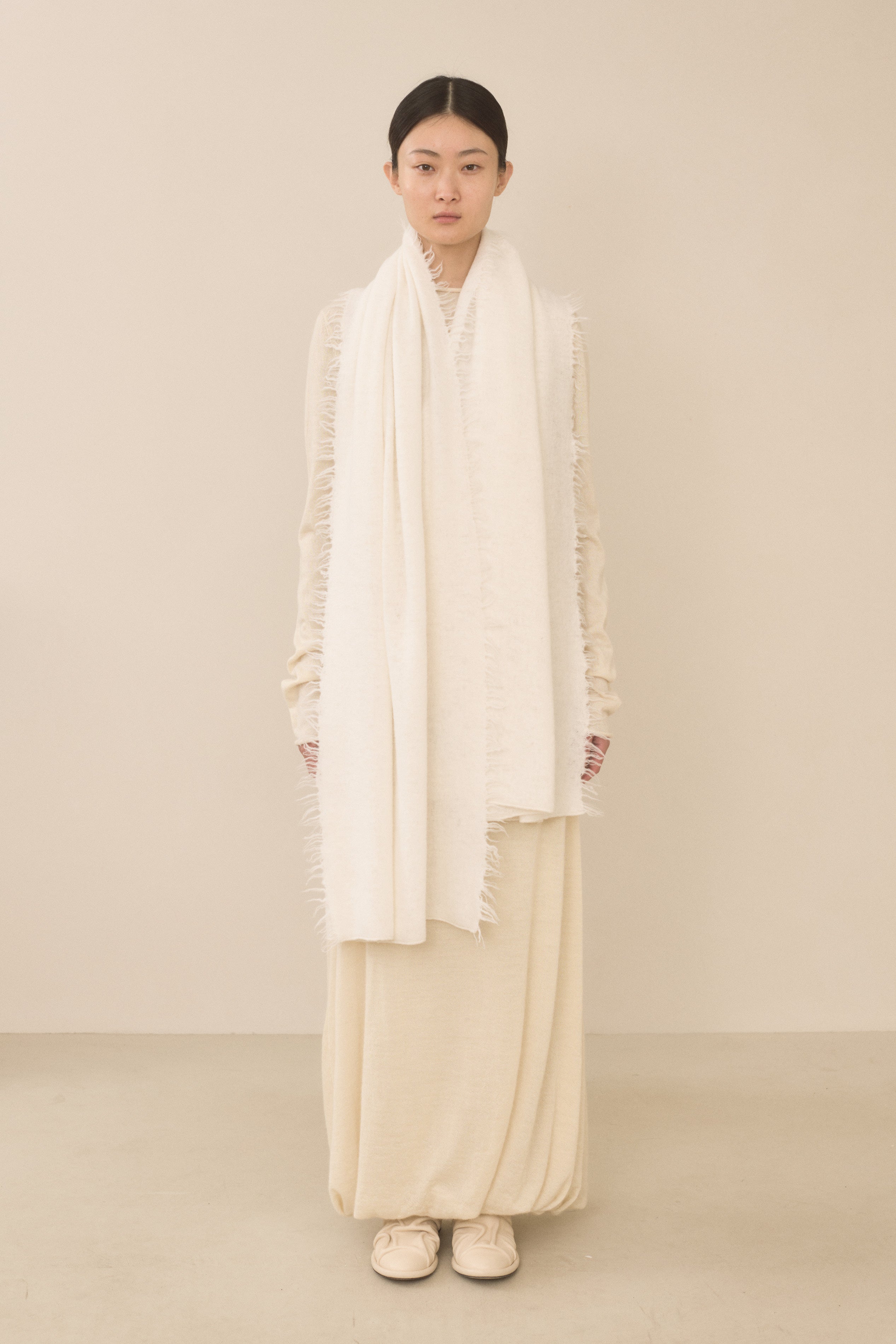 FELT FRINGE SCARF