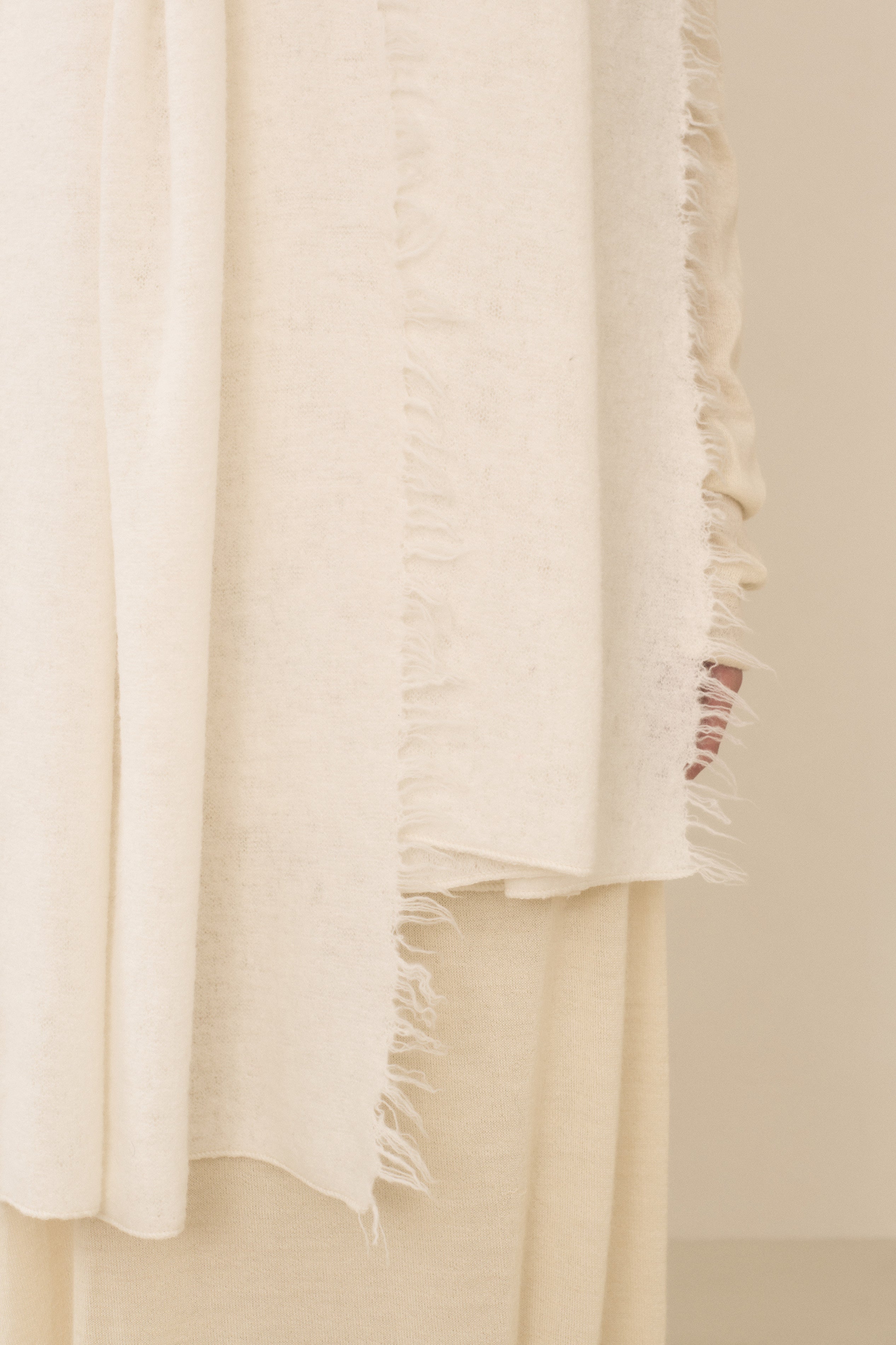 FELT FRINGE SCARF