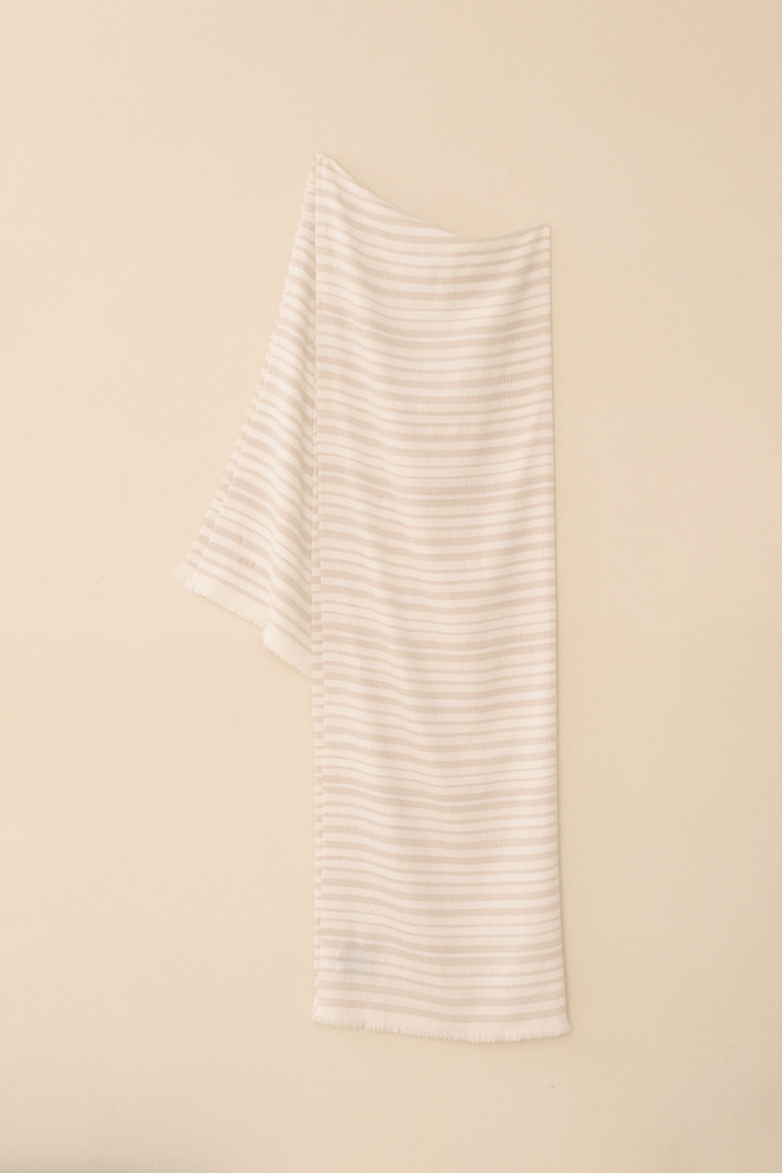 HANDWOVEN FINE LINES WRAP
