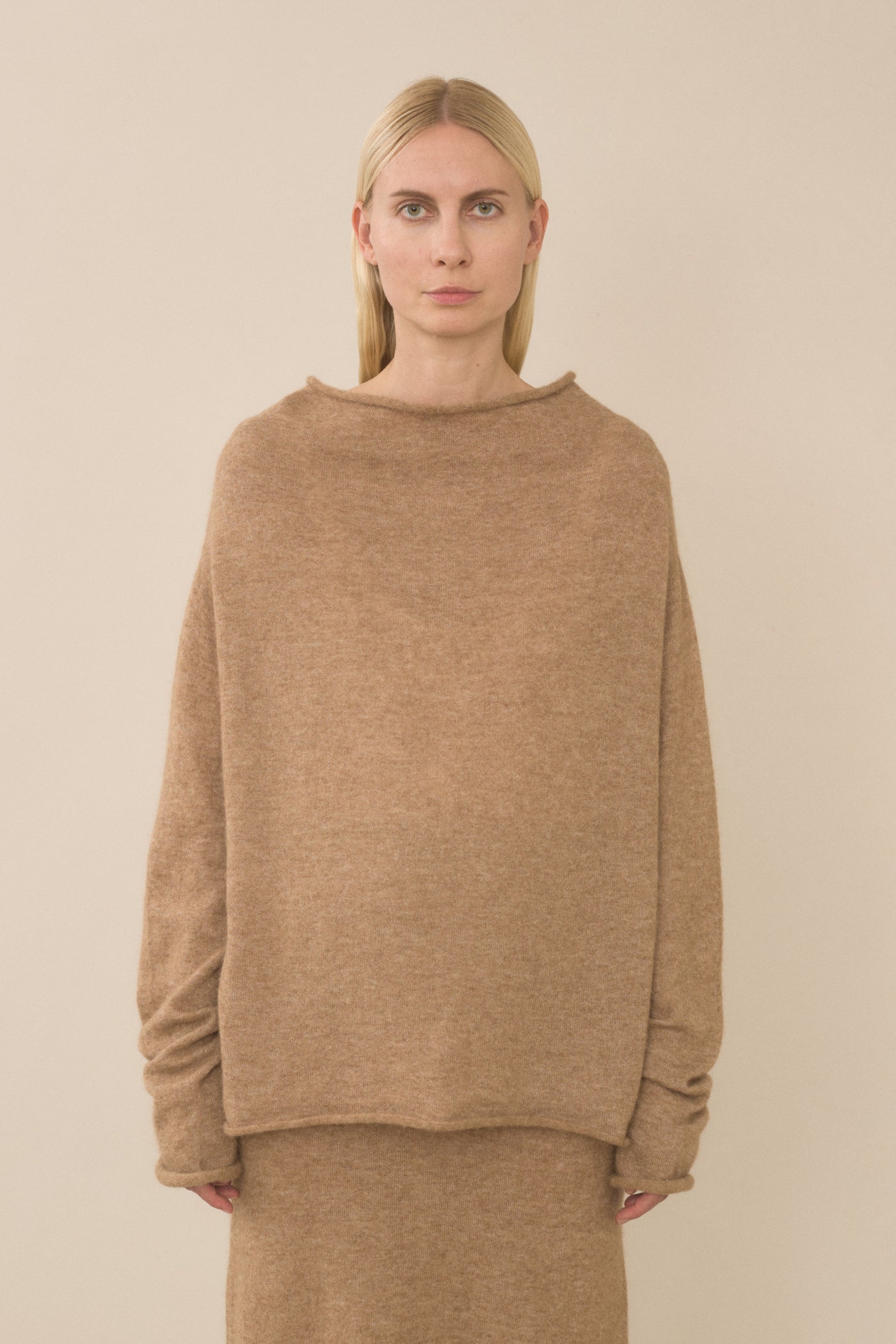 SHOULDER BOATNECK