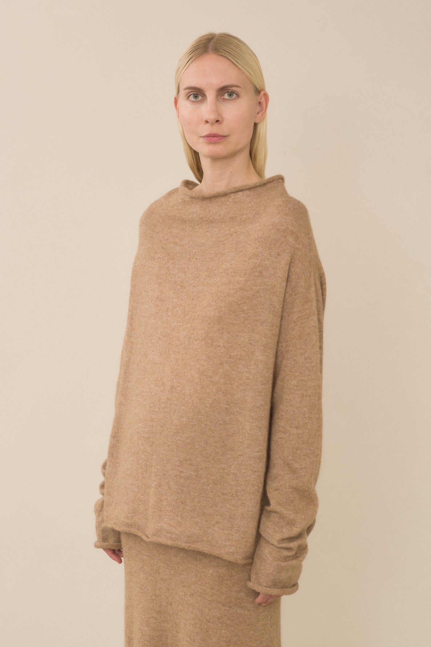 SHOULDER BOATNECK