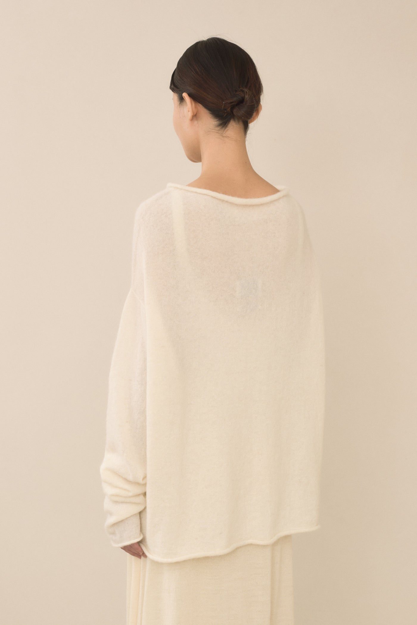 SHOULDER BOATNECK