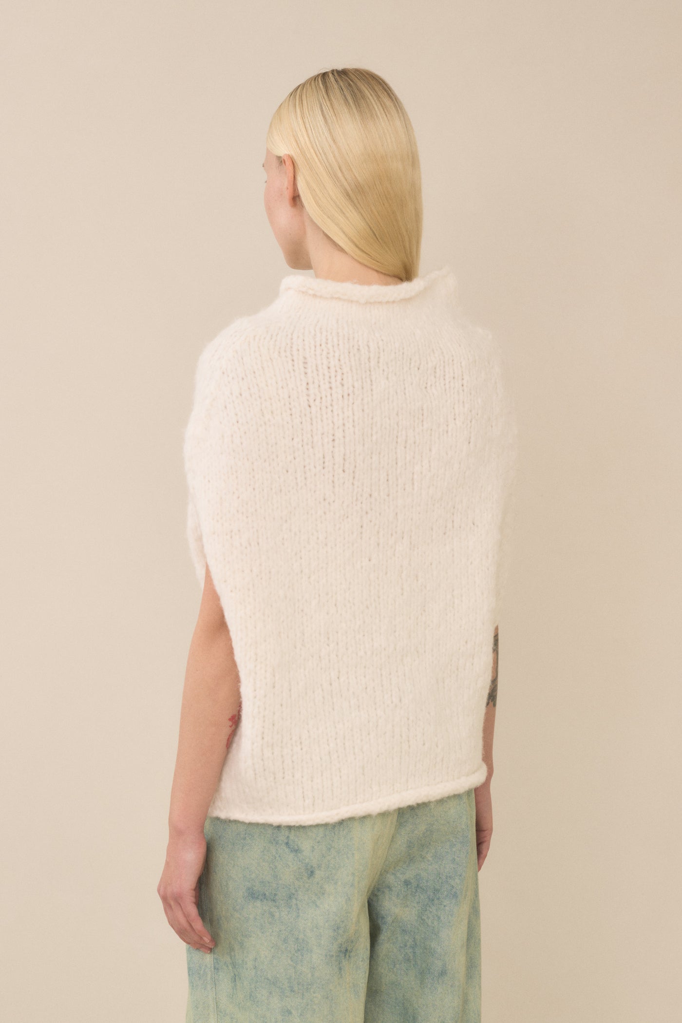 HANDKNIT SHOULDER SHELL