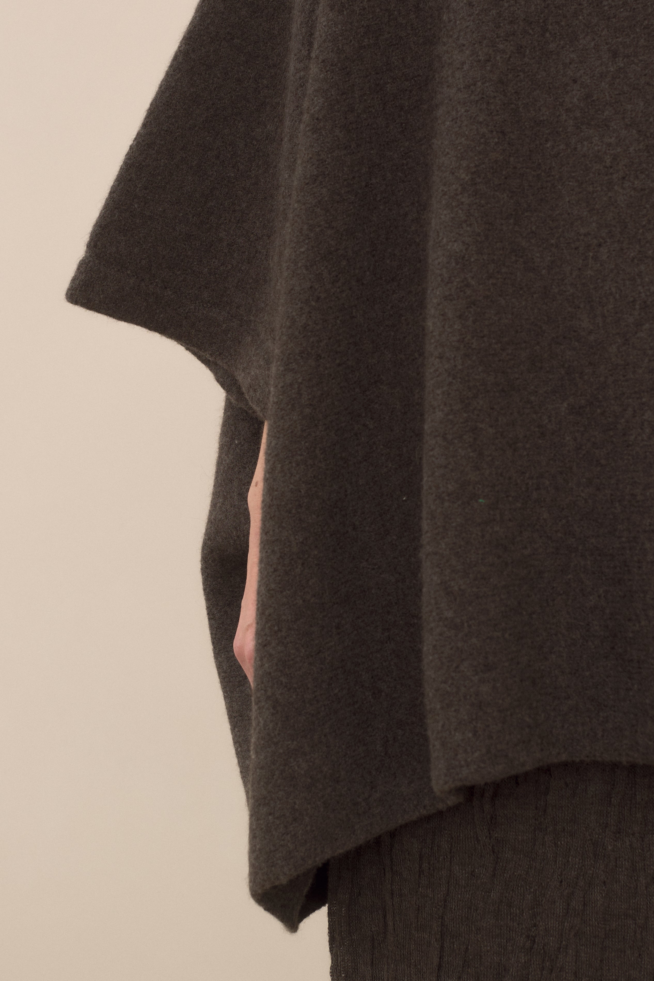 HORIZONTAL PONCHO
