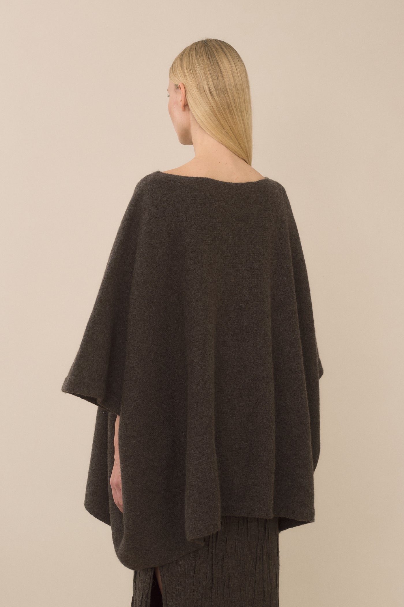 HORIZONTAL PONCHO