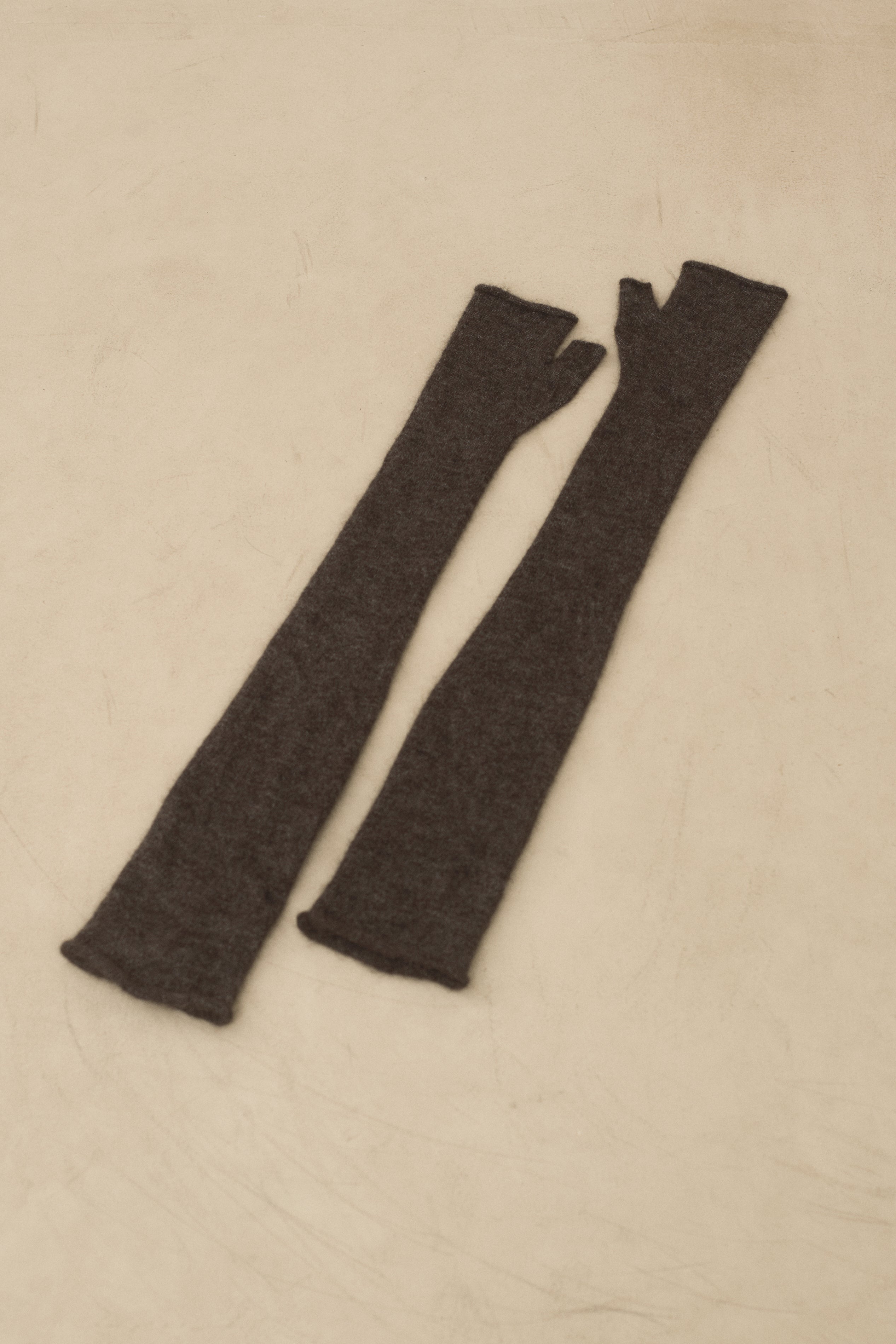 FINGERLESS GLOVE