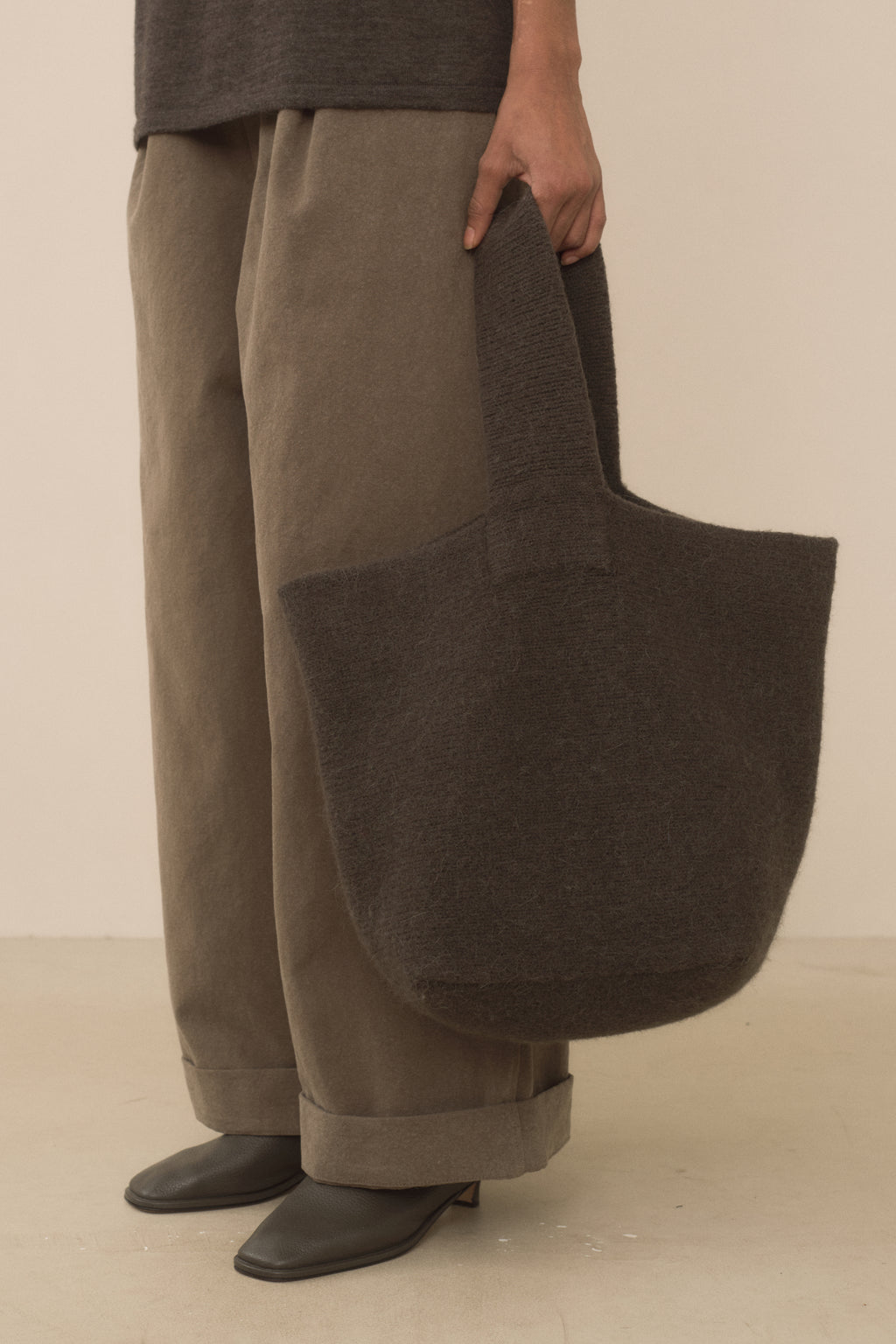KNIT BUCKET