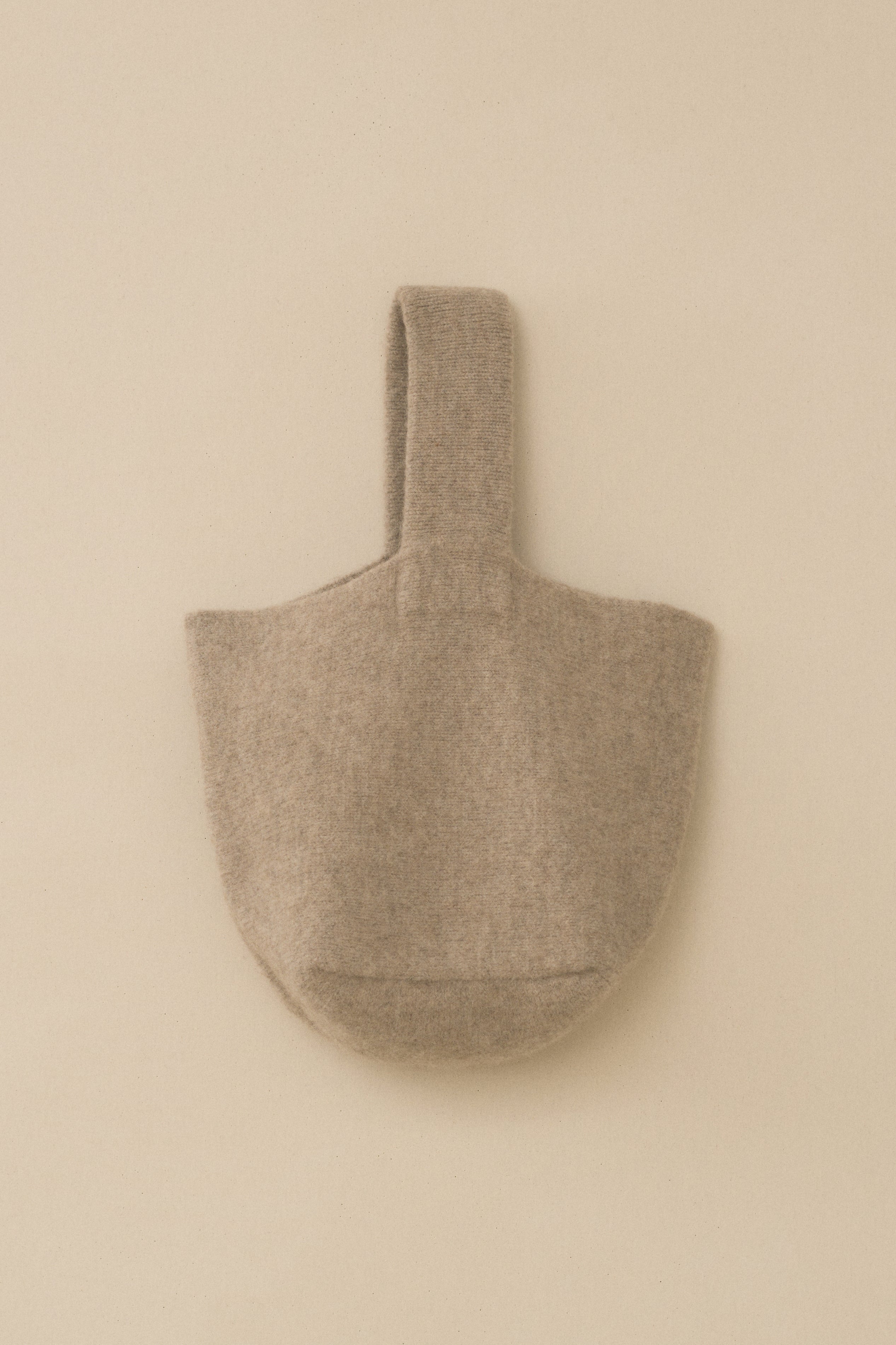 KNIT BUCKET