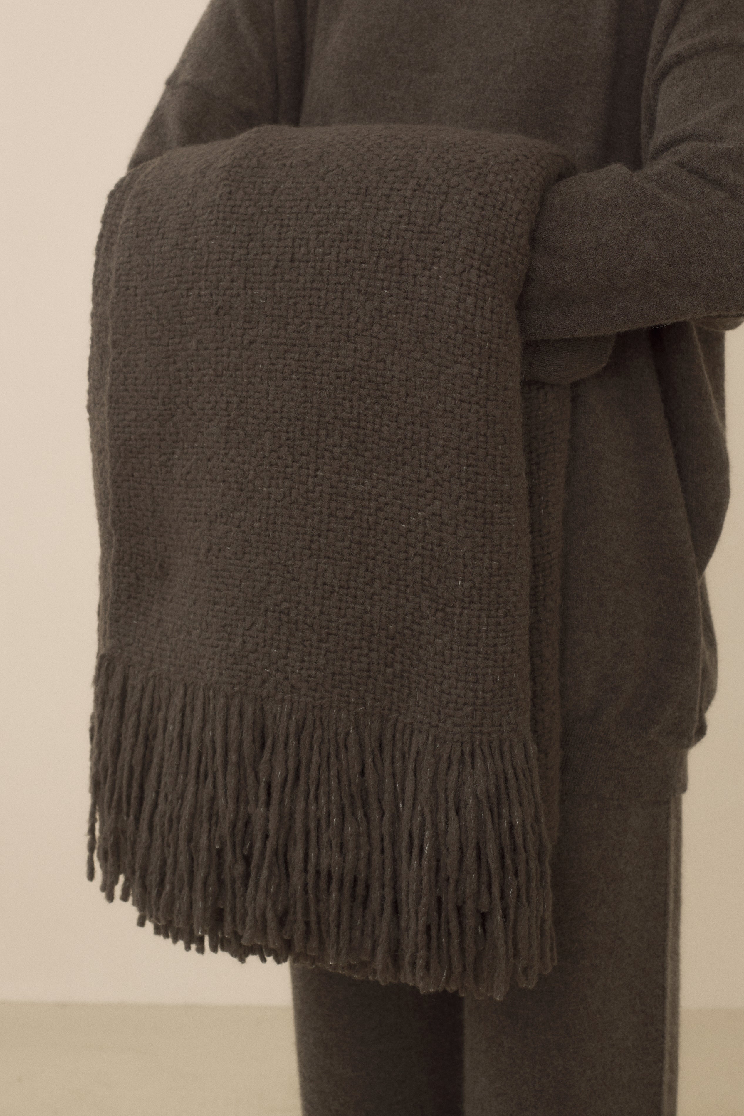 HANDWOVEN BRUSHED BLANKET