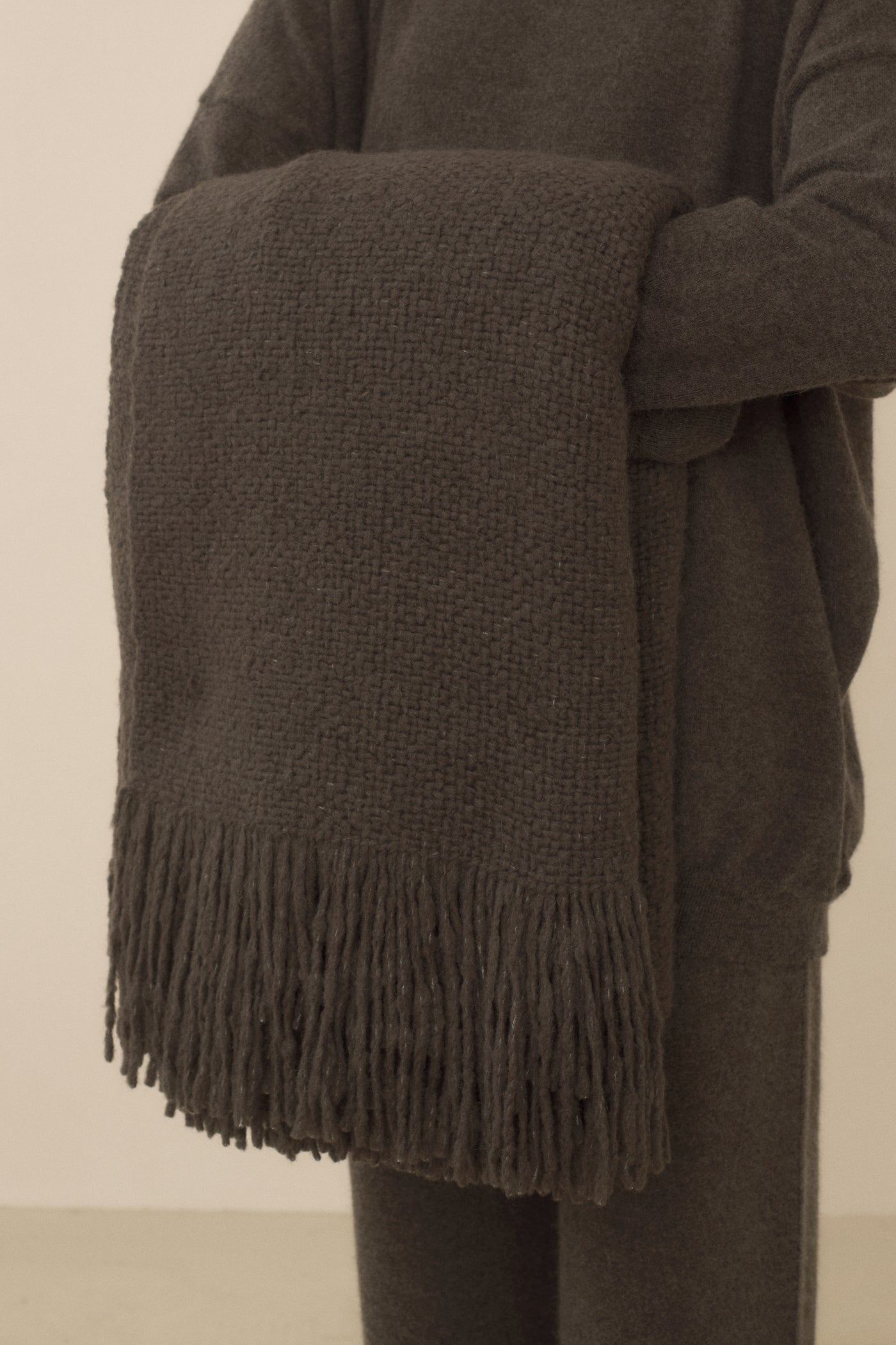 HANDWOVEN BRUSHED BLANKET