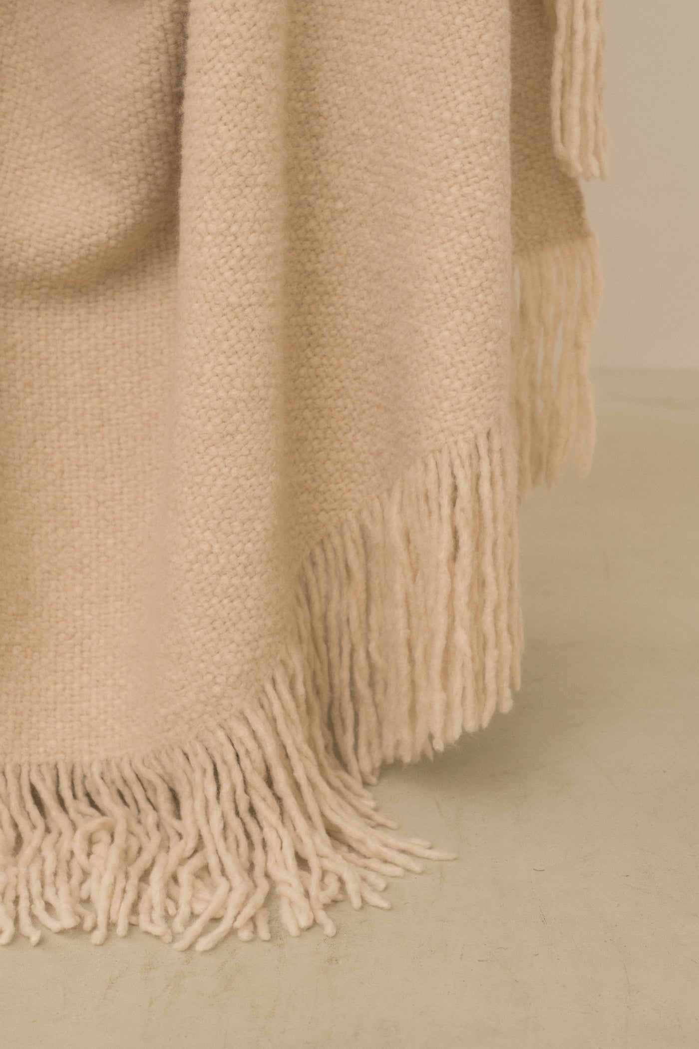 HANDWOVEN BRUSHED BLANKET