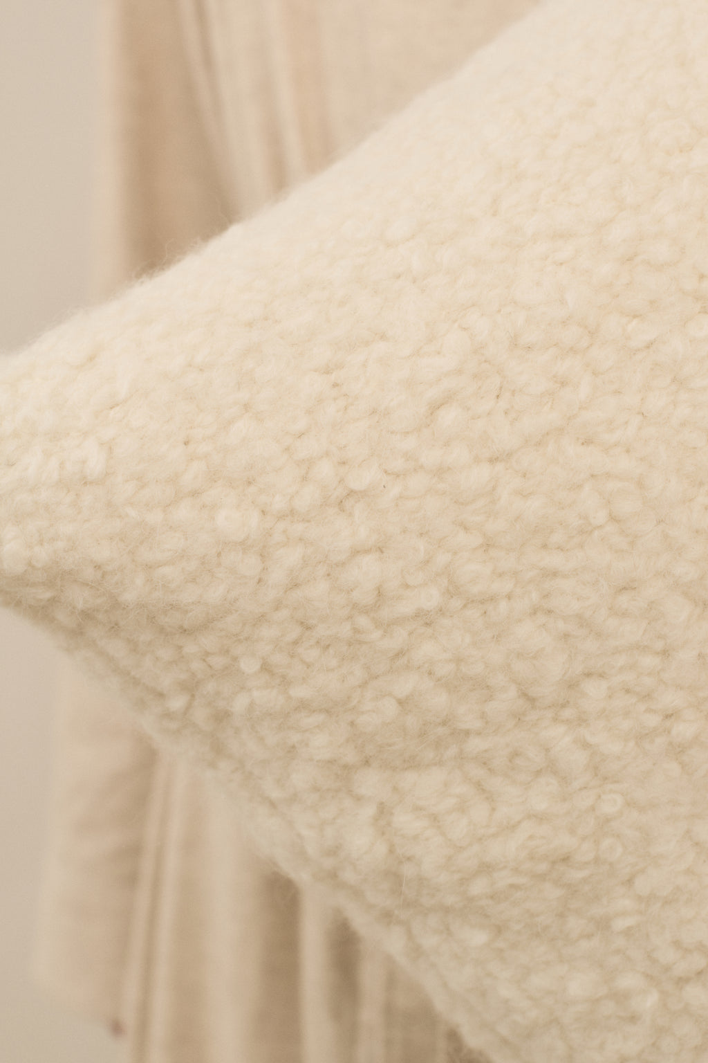 RECTANGLE CUSHION