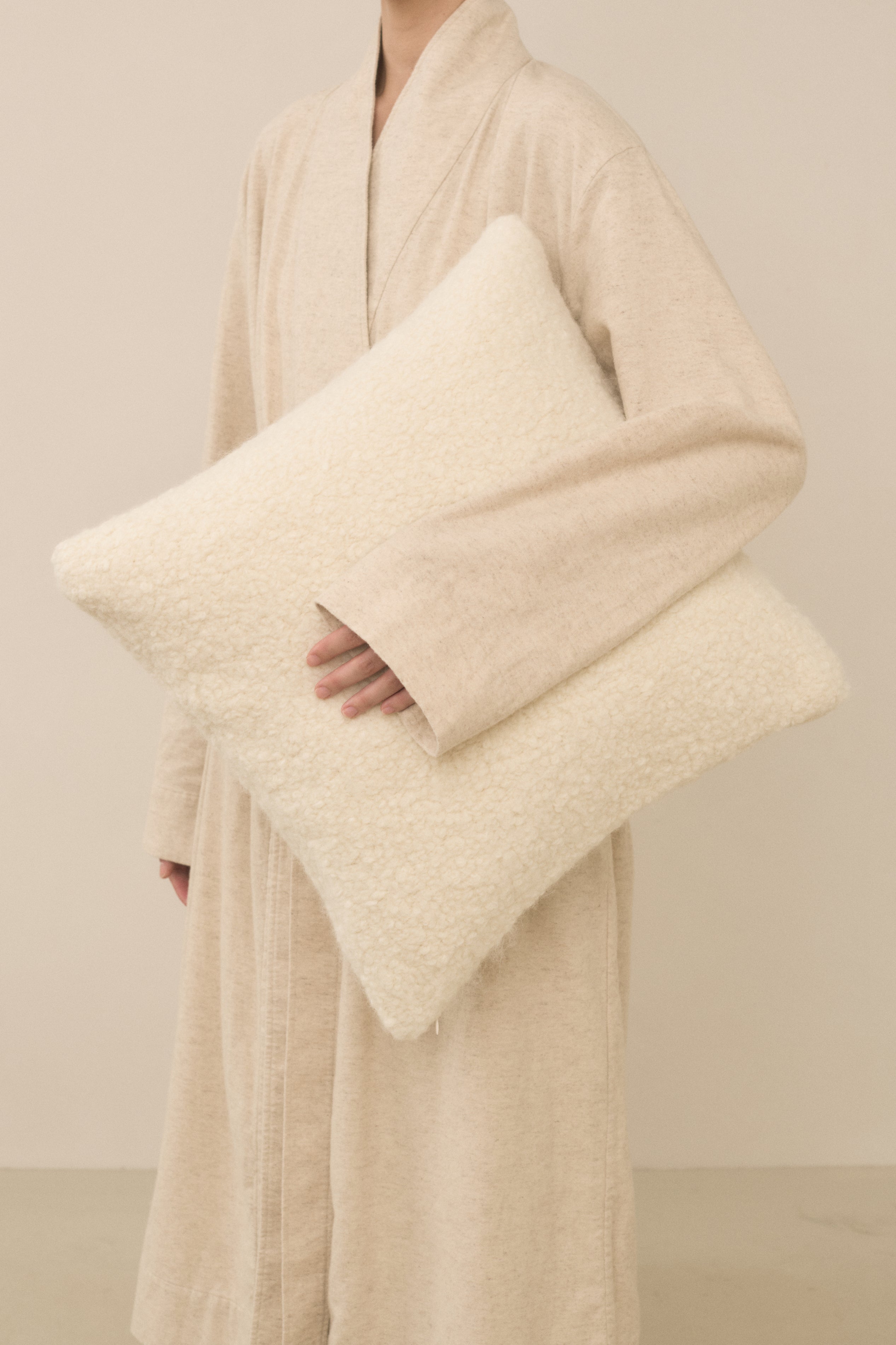 SQUARE CUSHION