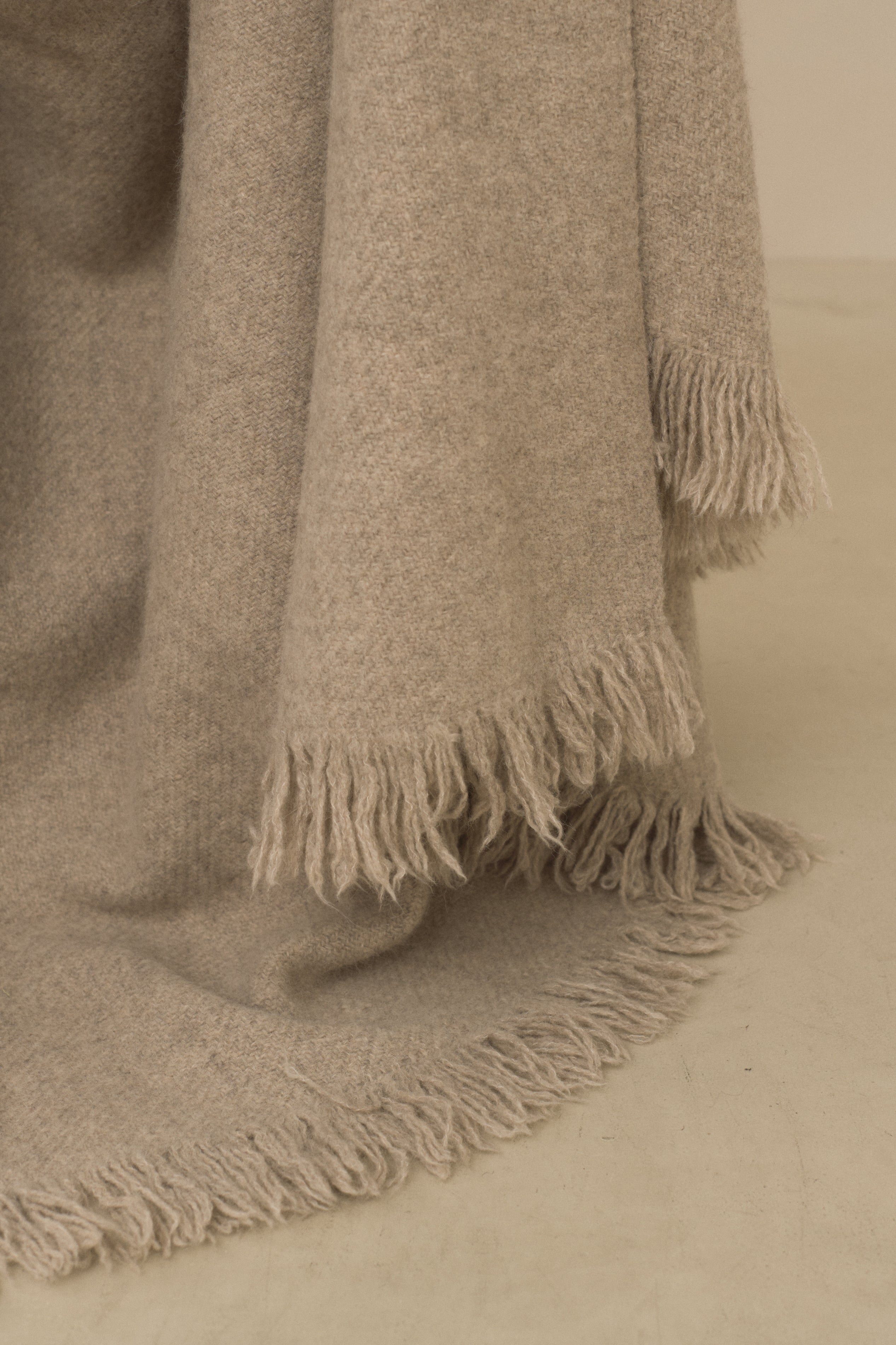 HANDWOVEN BED THROW