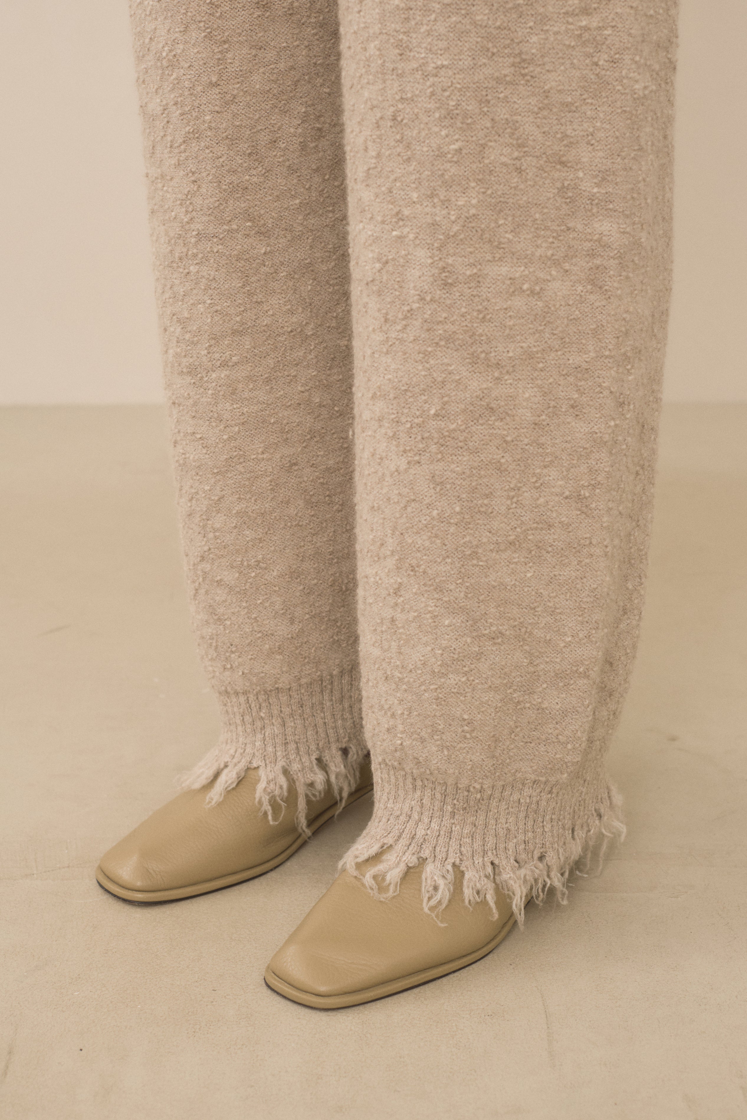 FRAY PANTS