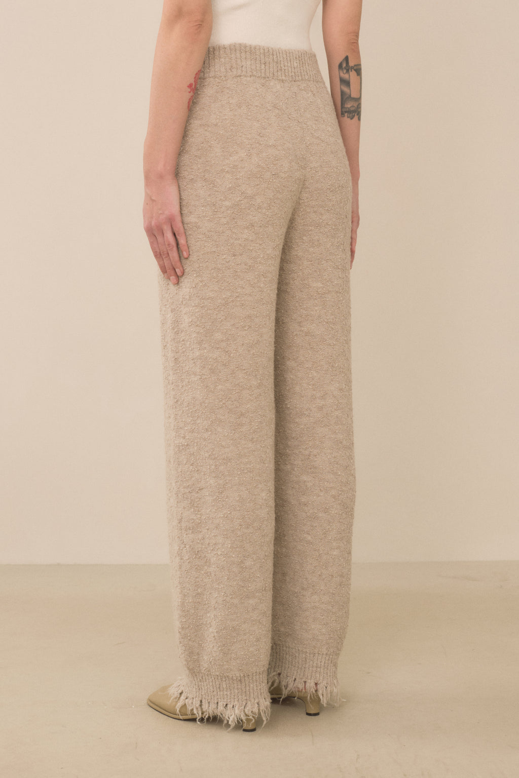 FRAY PANTS