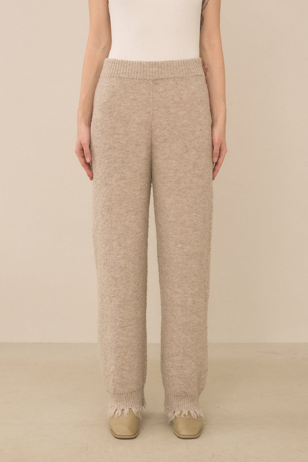 FRAY PANTS
