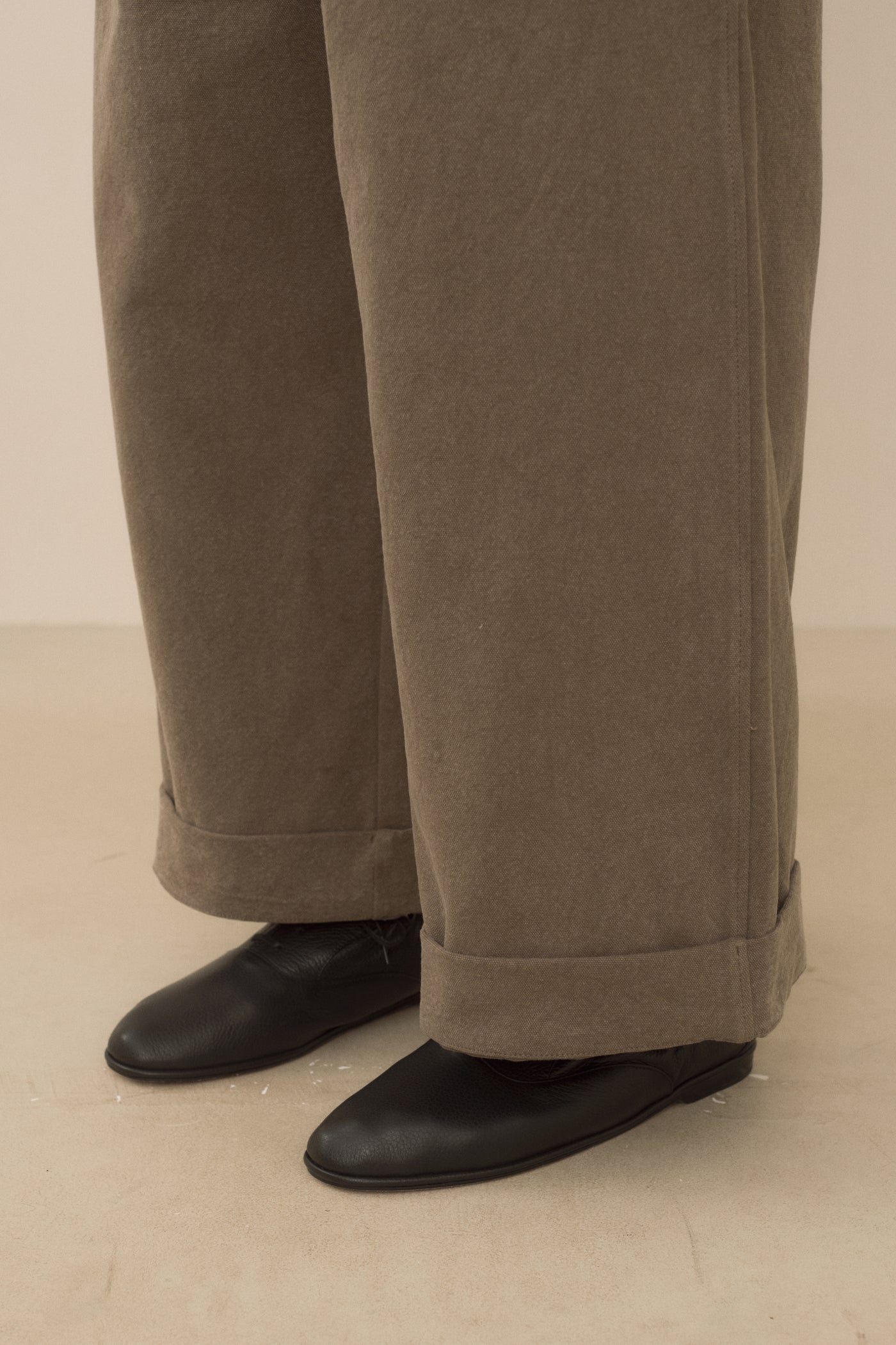 CANVAS TROUSER