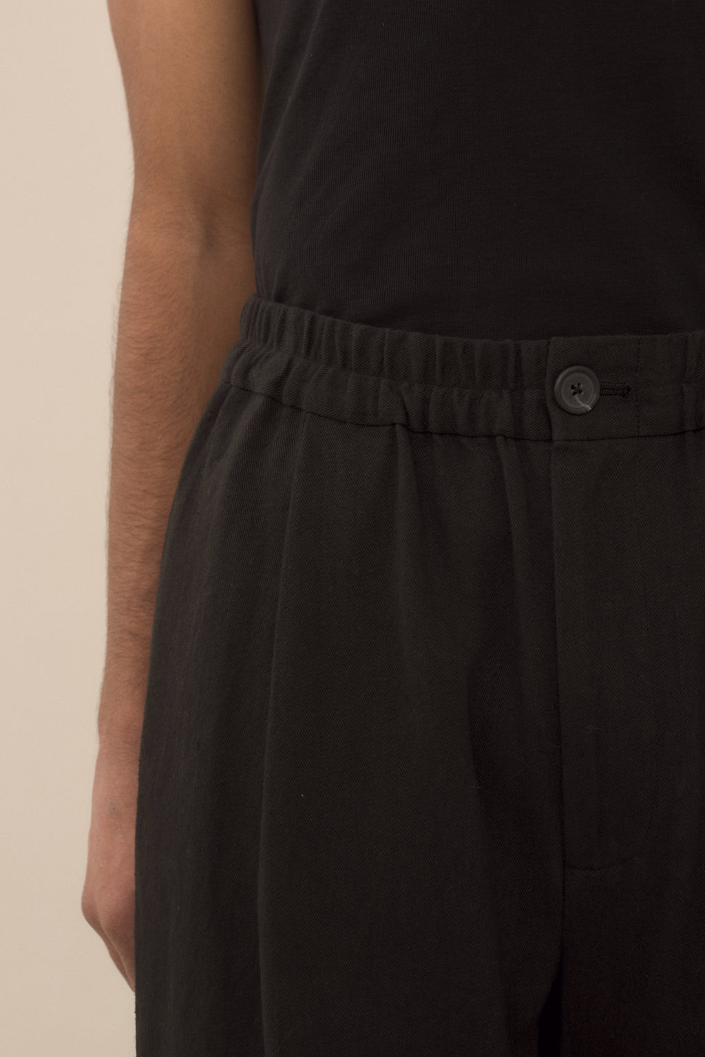 MATTE PANTS