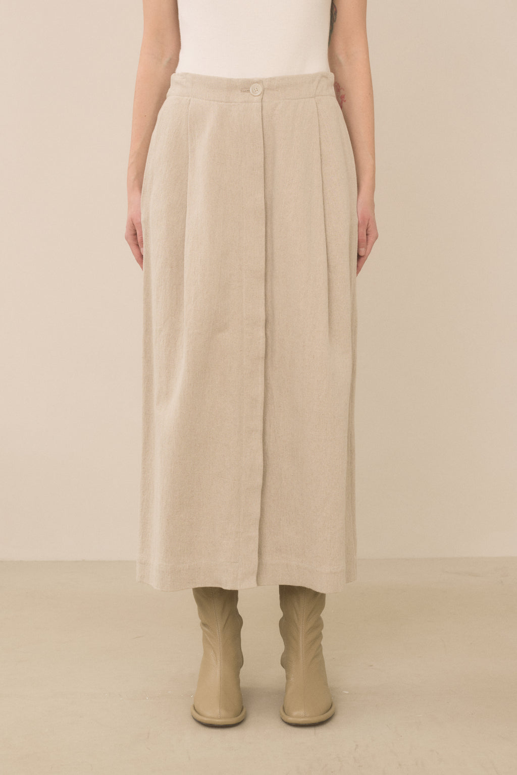 MATTE SKIRT
