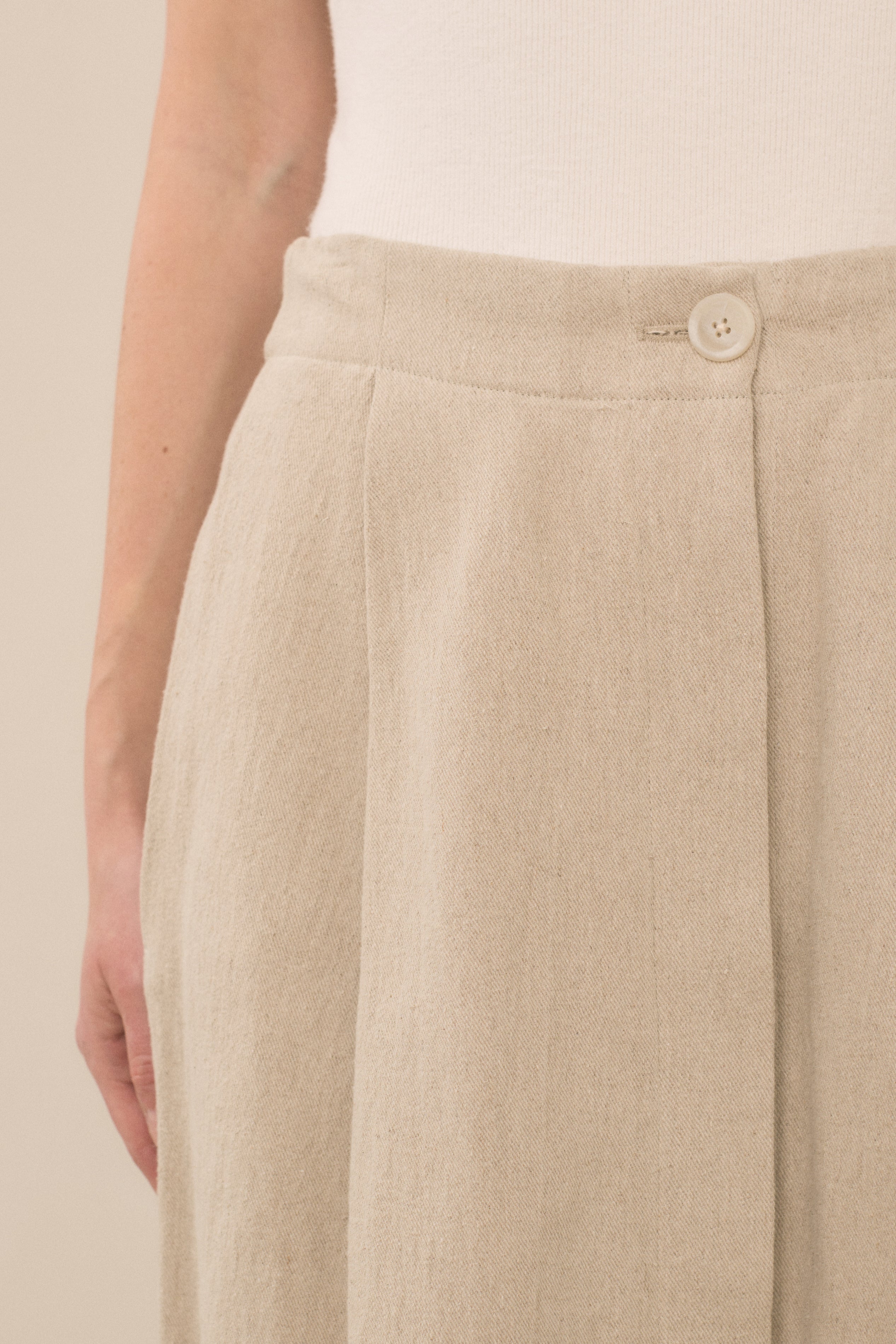 MATTE SKIRT