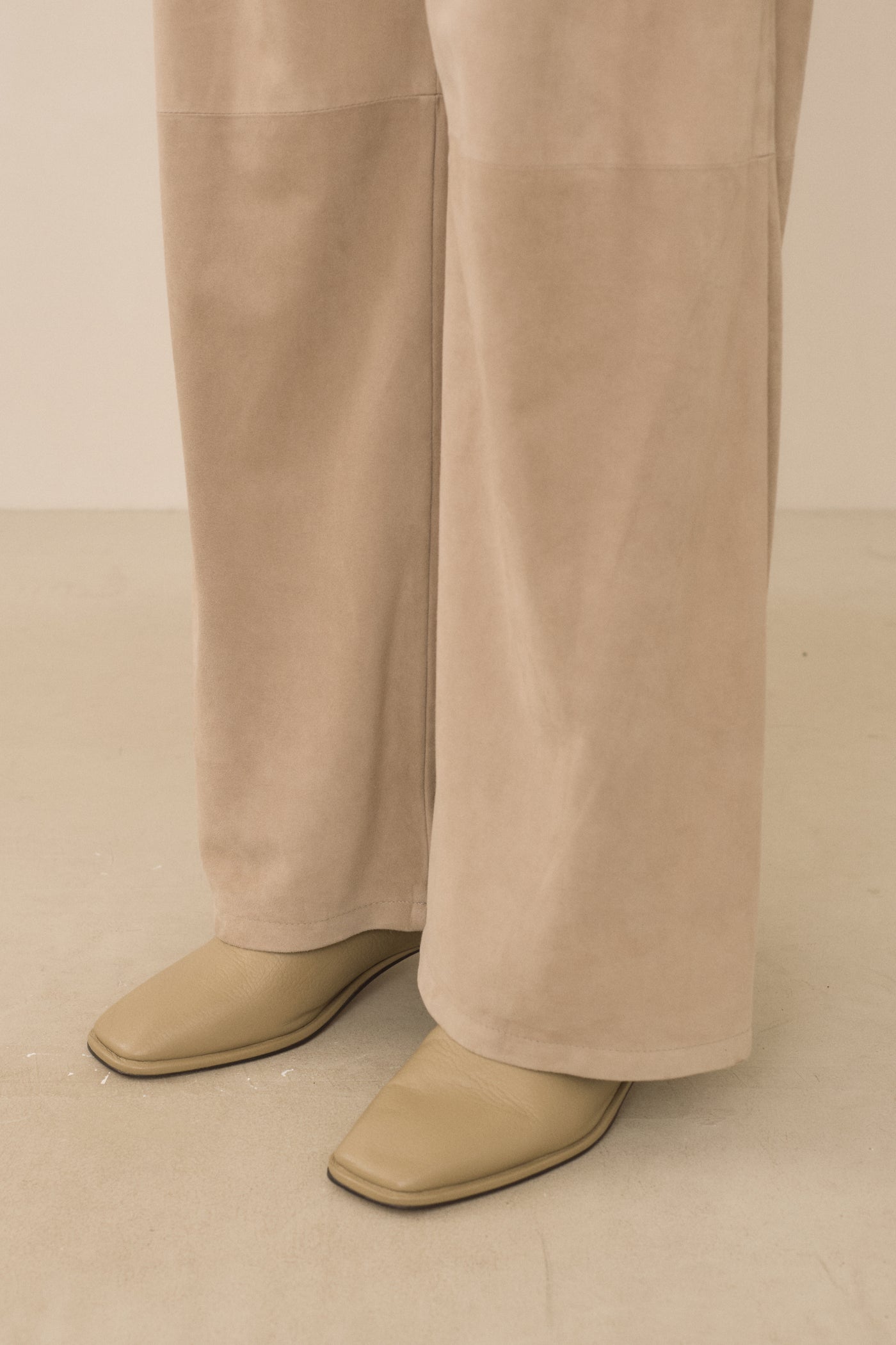 SUEDE GALLERY TROUSER