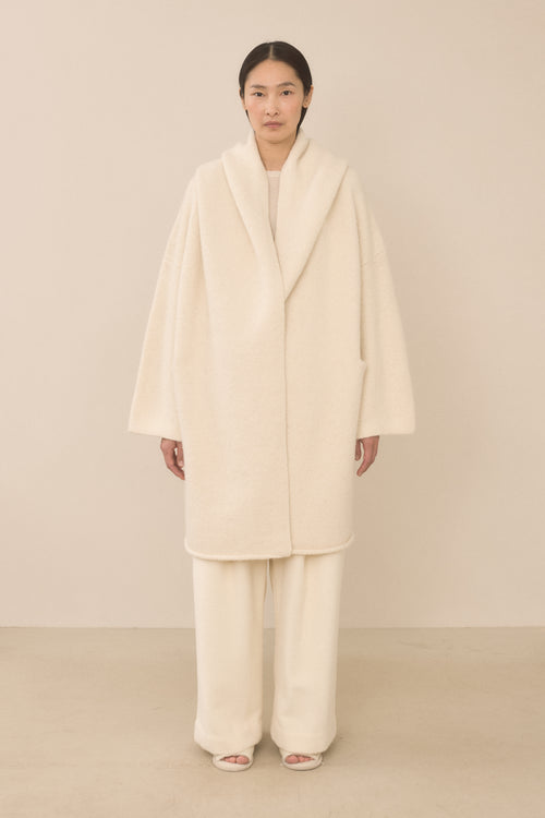 CAPOTE COAT