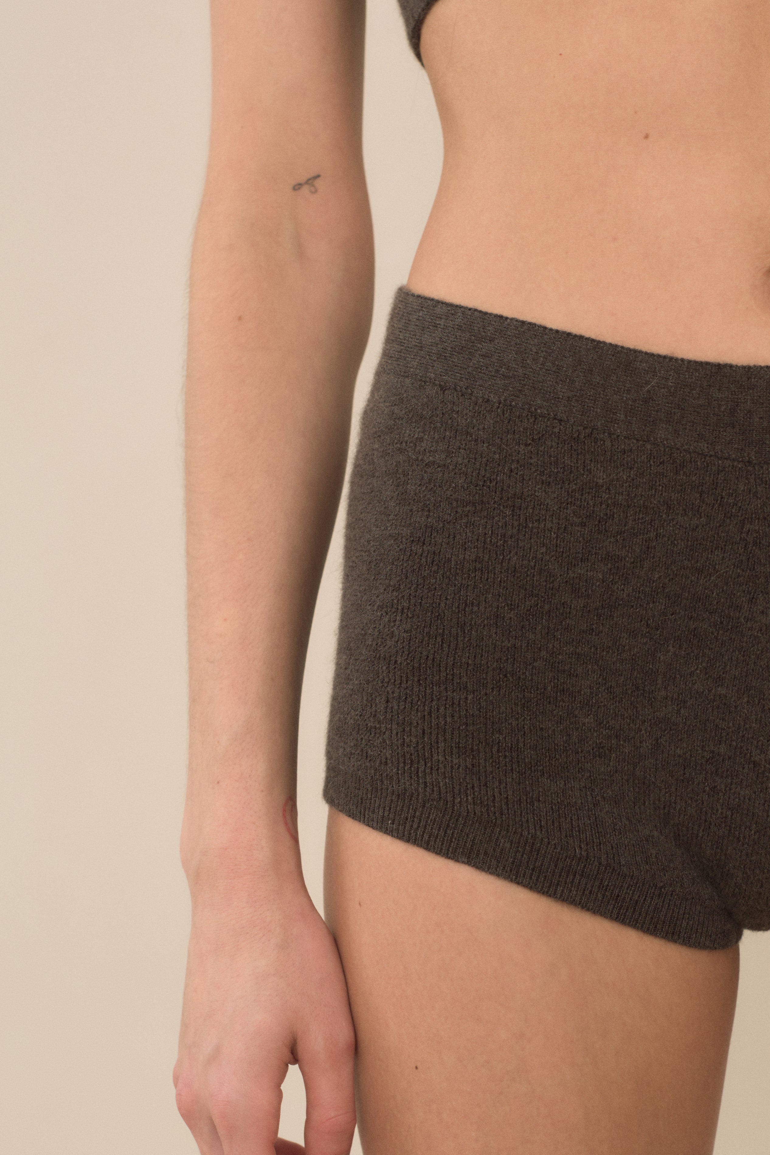 SOFT RIB SHORTS