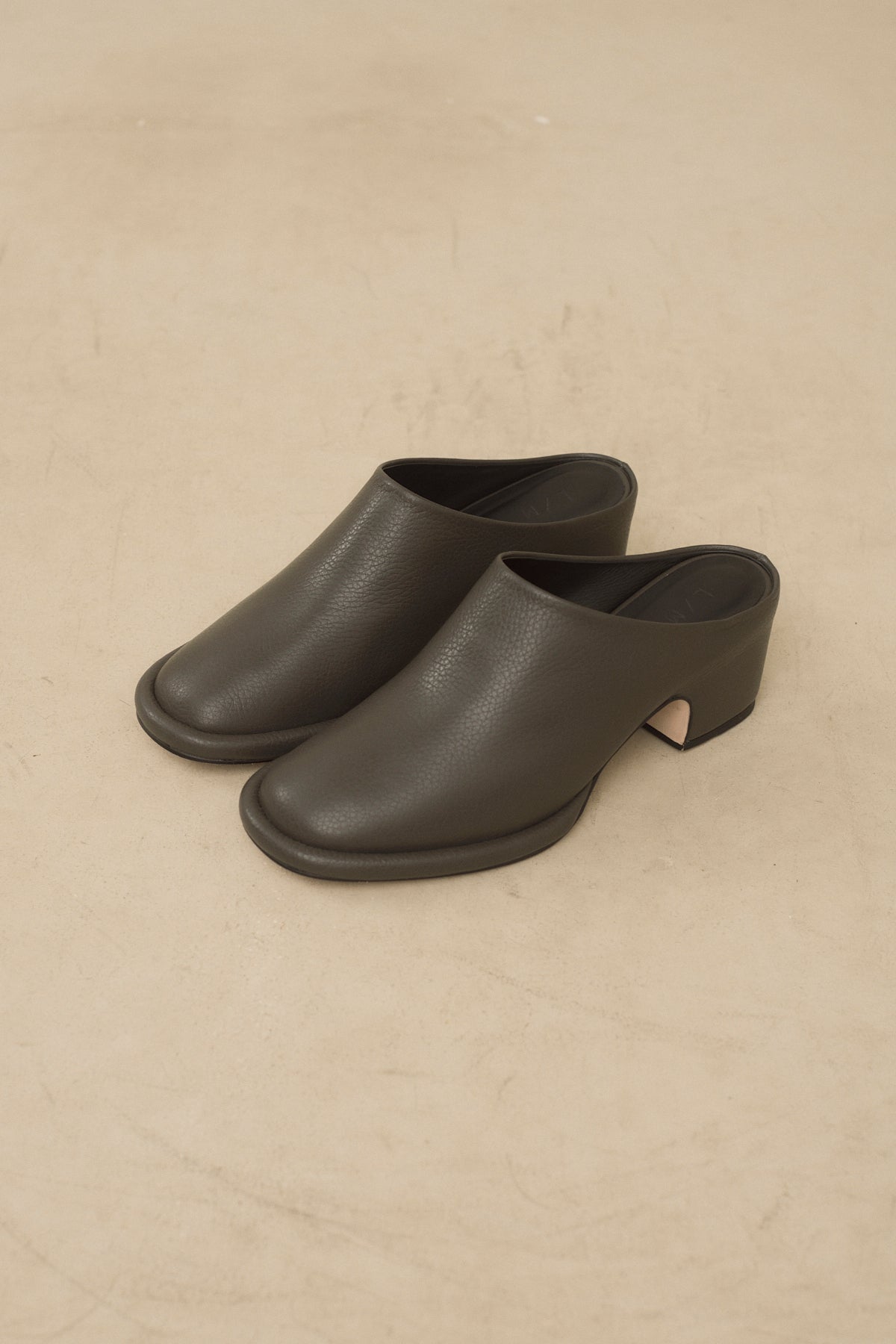 SOFT ARCH MULE