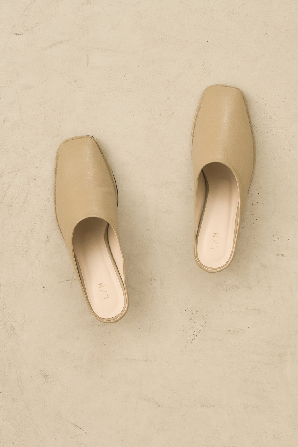 SOFT KITTEN HEEL