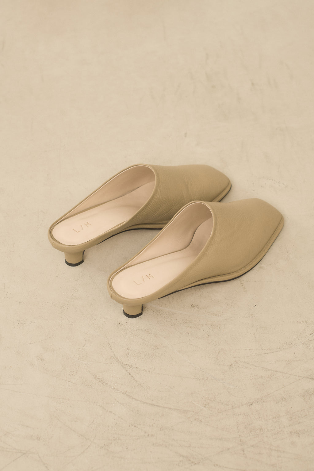 SOFT KITTEN HEEL