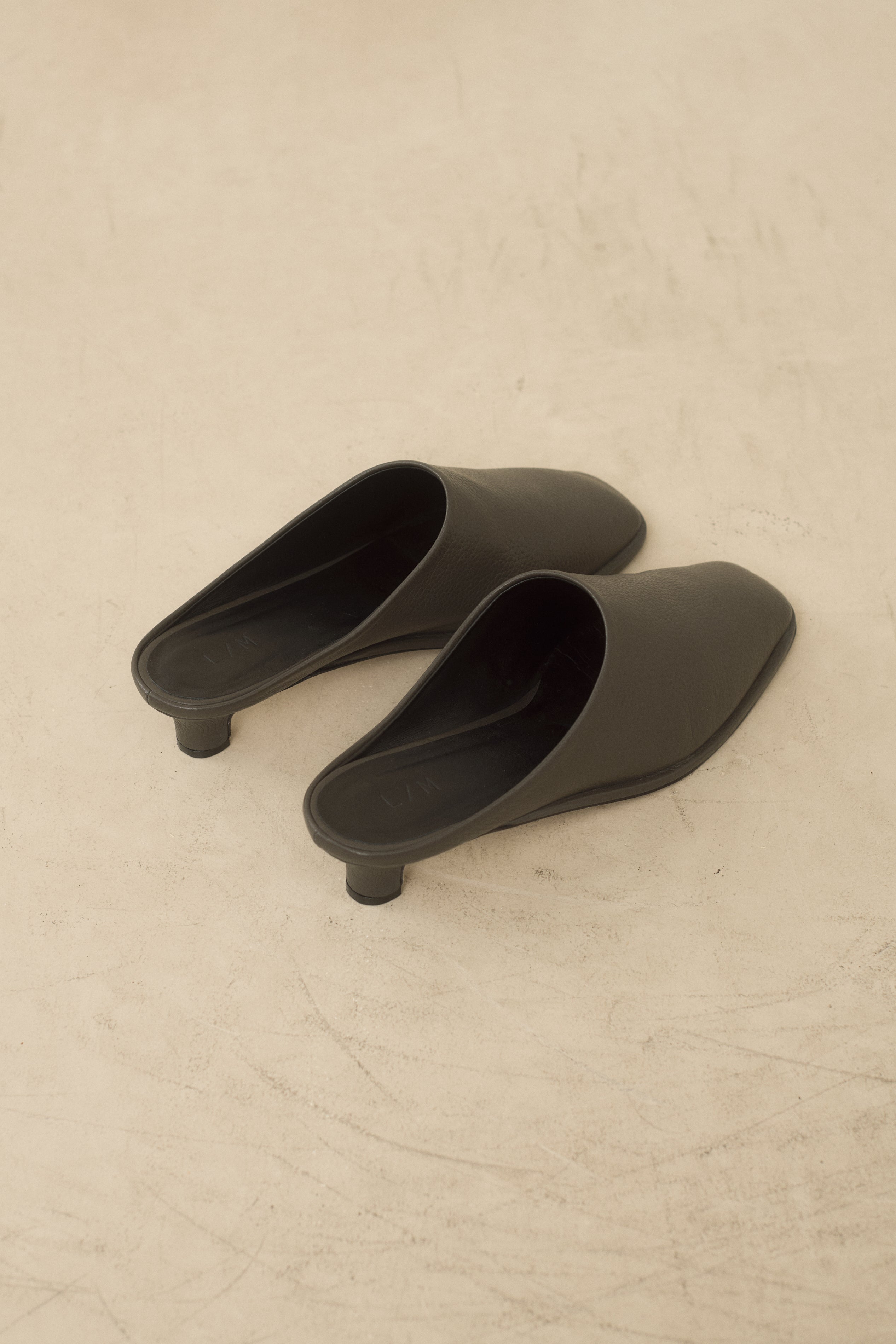 SOFT KITTEN HEEL